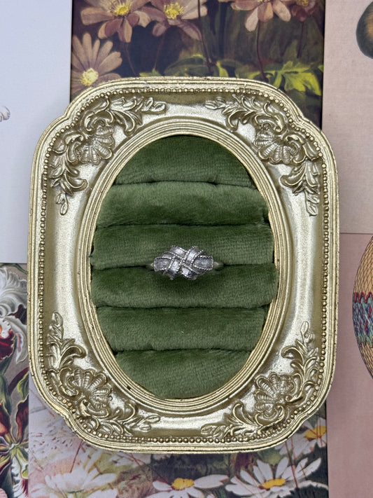 Vintage Silver Tone Avon Ring Size 9