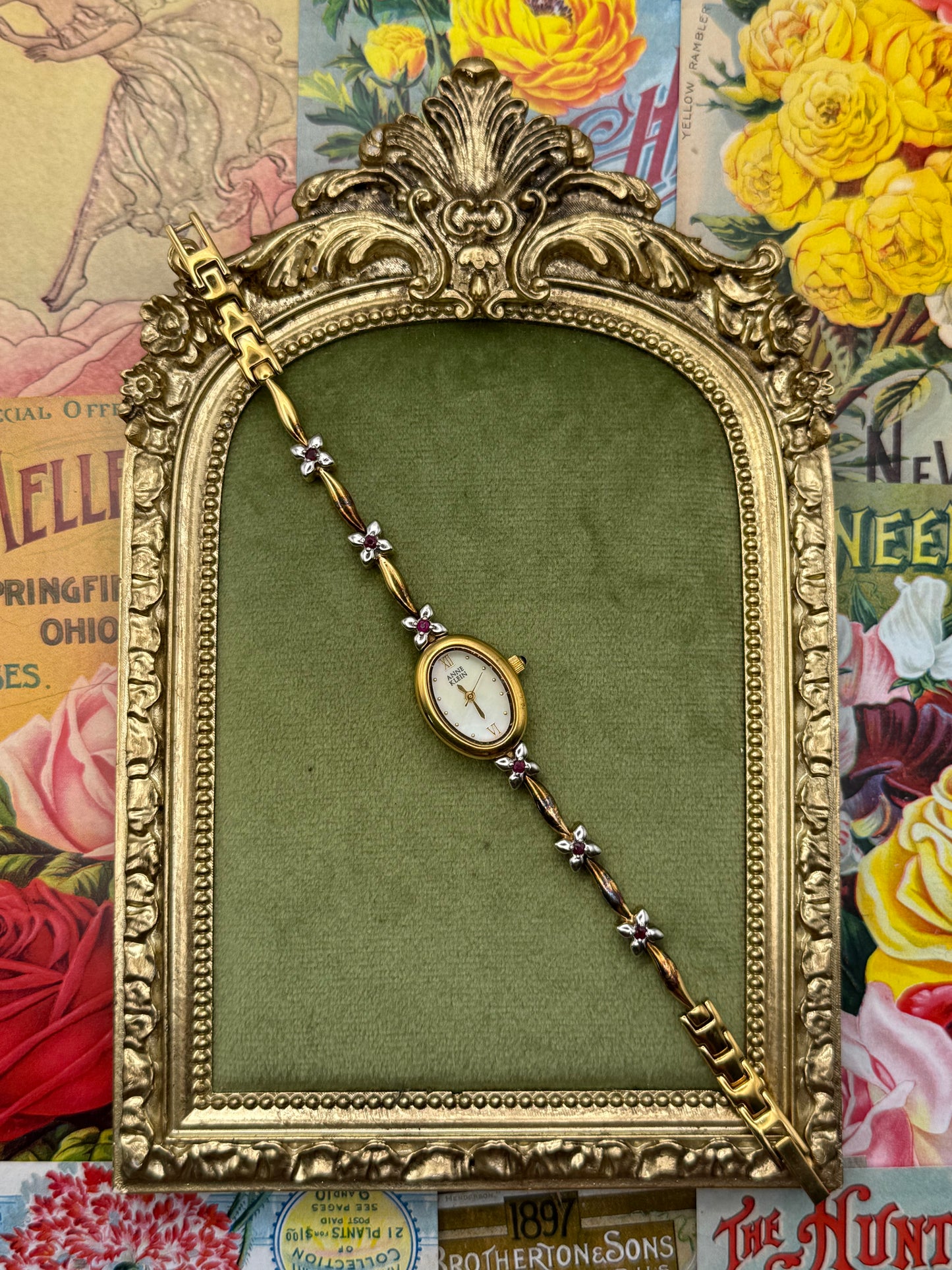 Working Vintage Gold Tone Dainty Gemstone Watch