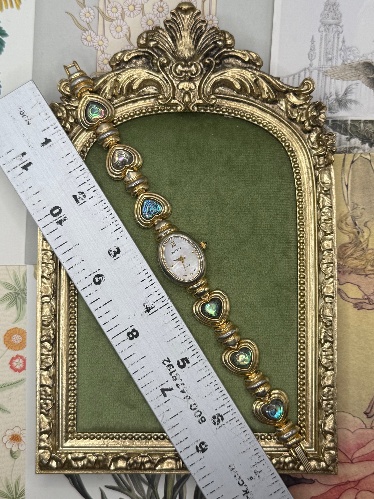 Working Vintage Gold Tone Abalone Hearts Watch