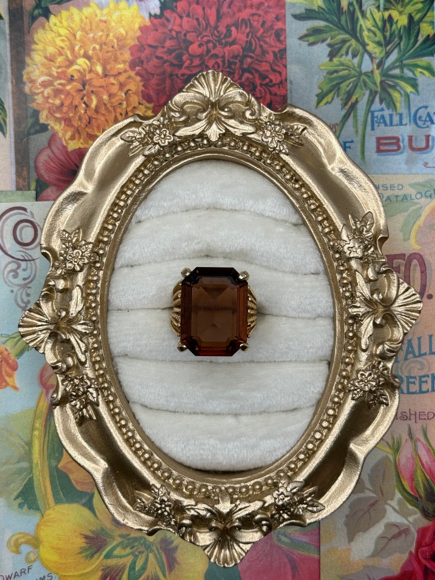 Vintage Gold Tone Chunky Ring Size 7