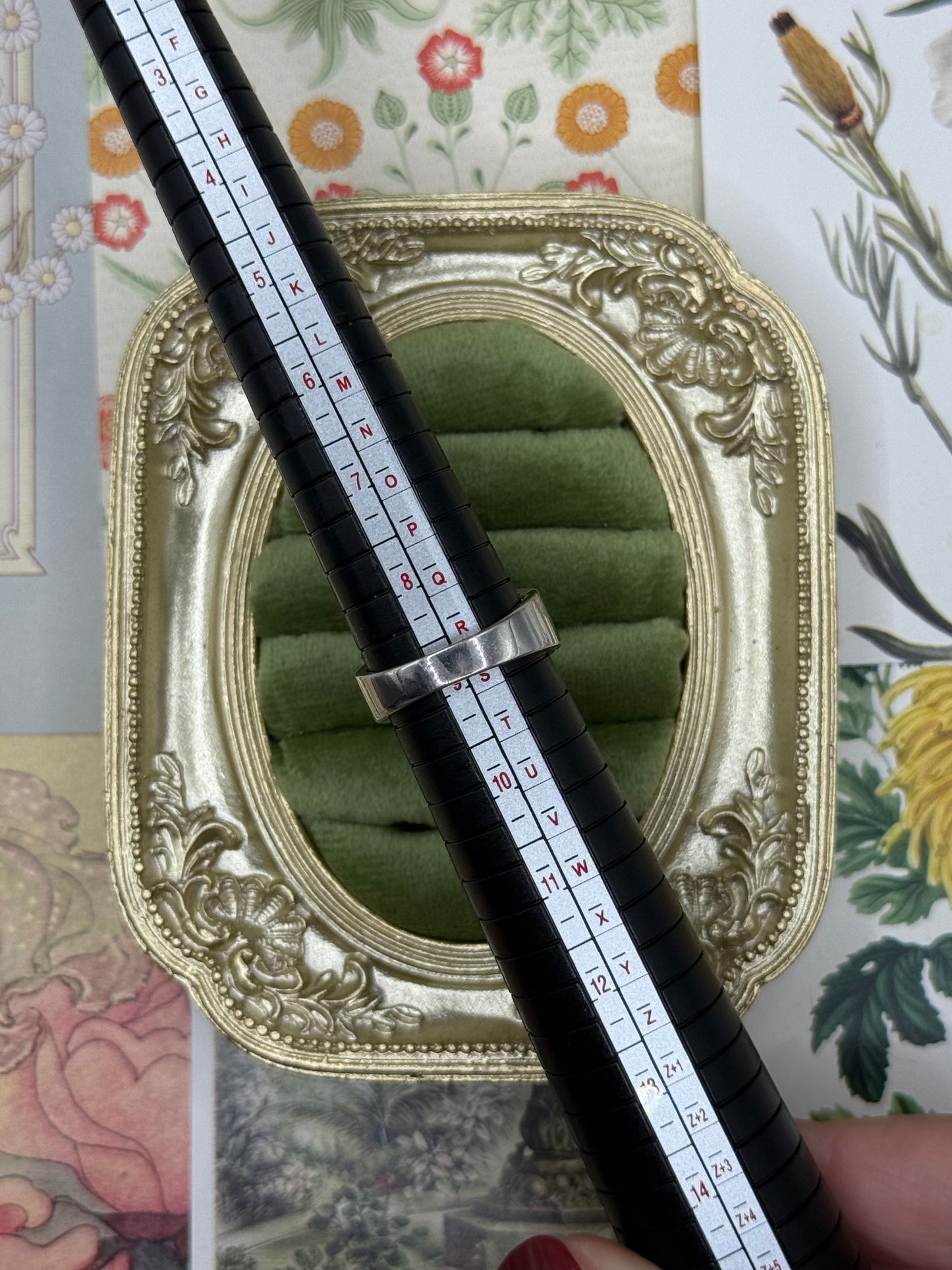 Vintage Silver Tone Blue Stone Ring Size 9