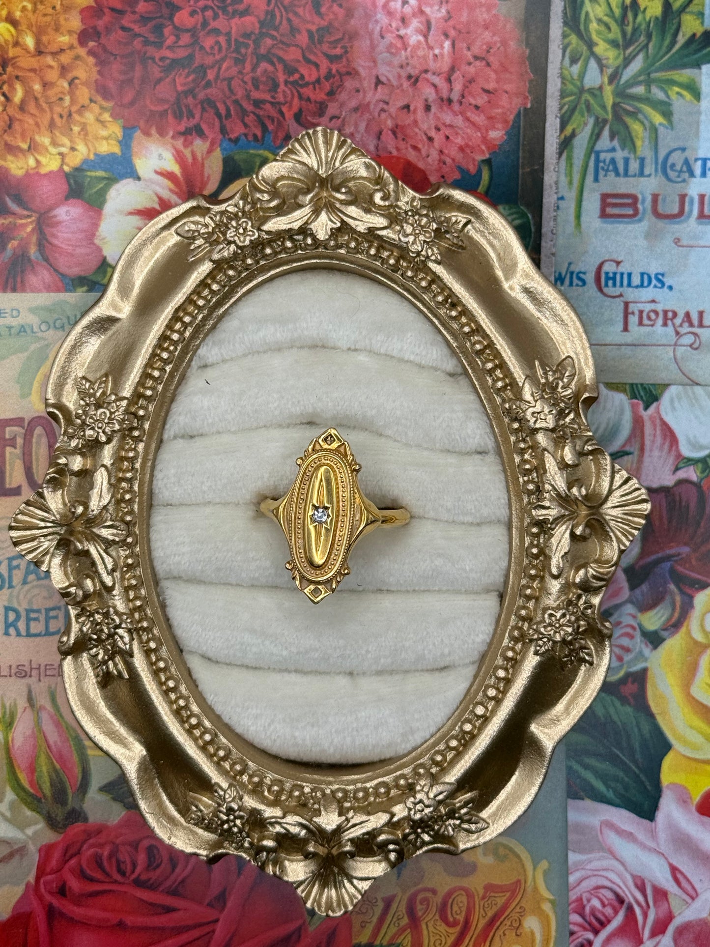 Vintage Gold Tone Avon Kensington Ring Size 8.5-9