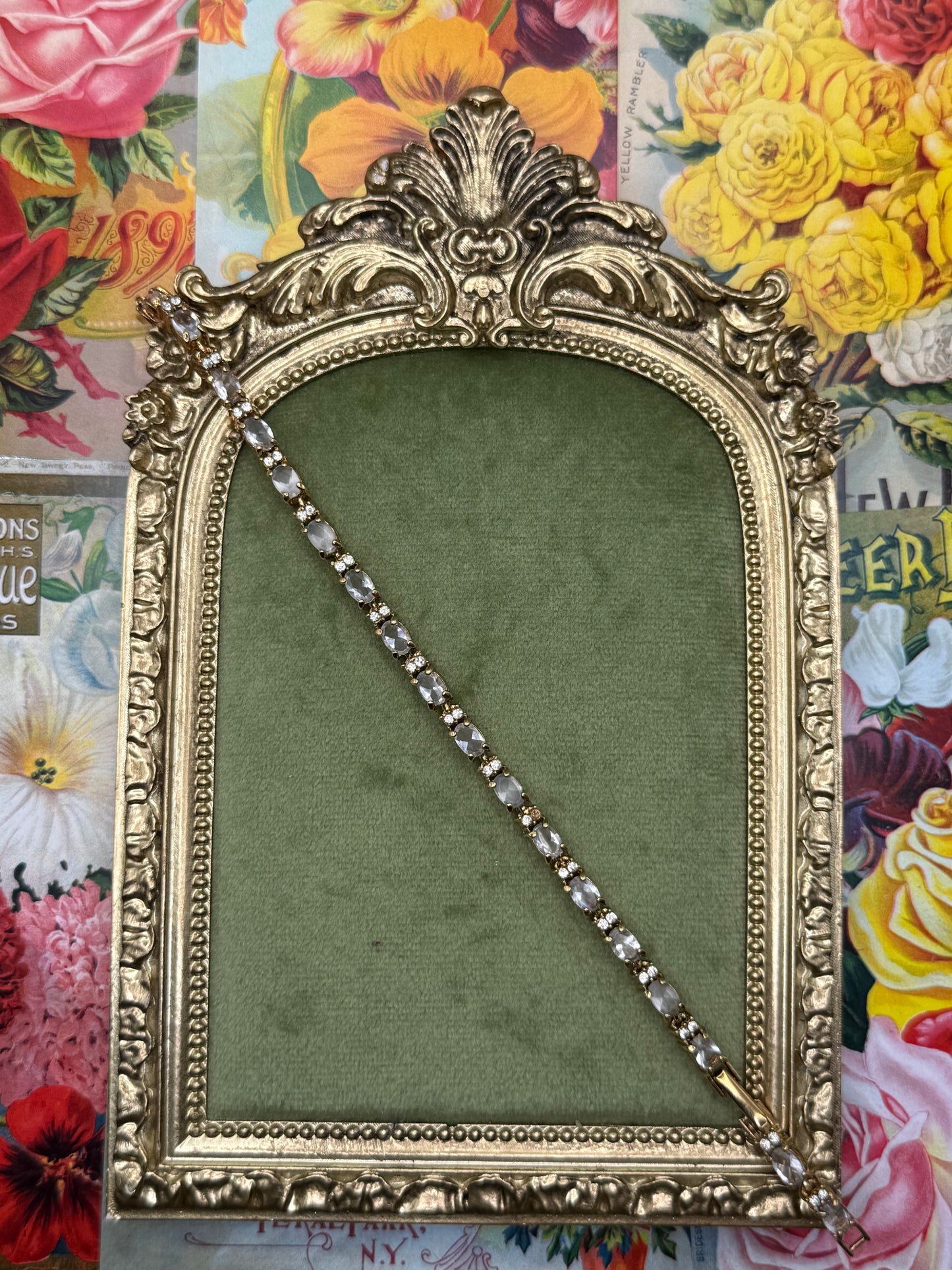 Vintage Gold Tone Avon Tennis Bracelet 7.5”