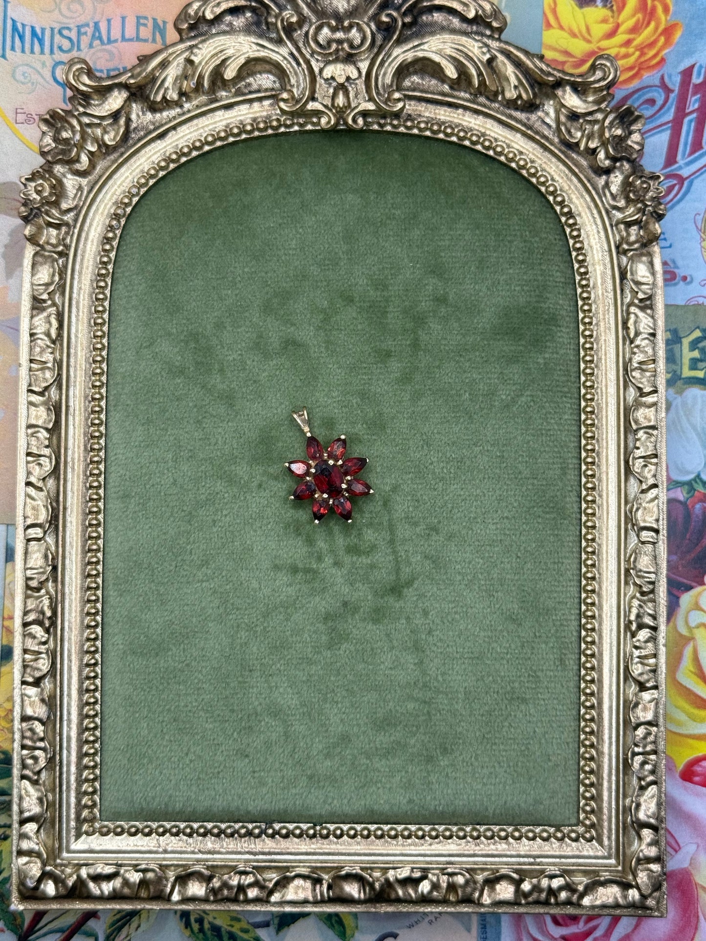 10k Solid Gold Garnet Floral Pendant