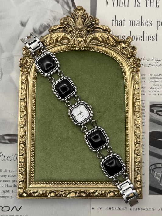 Working Vintage Silver Tone Black Stone Watch