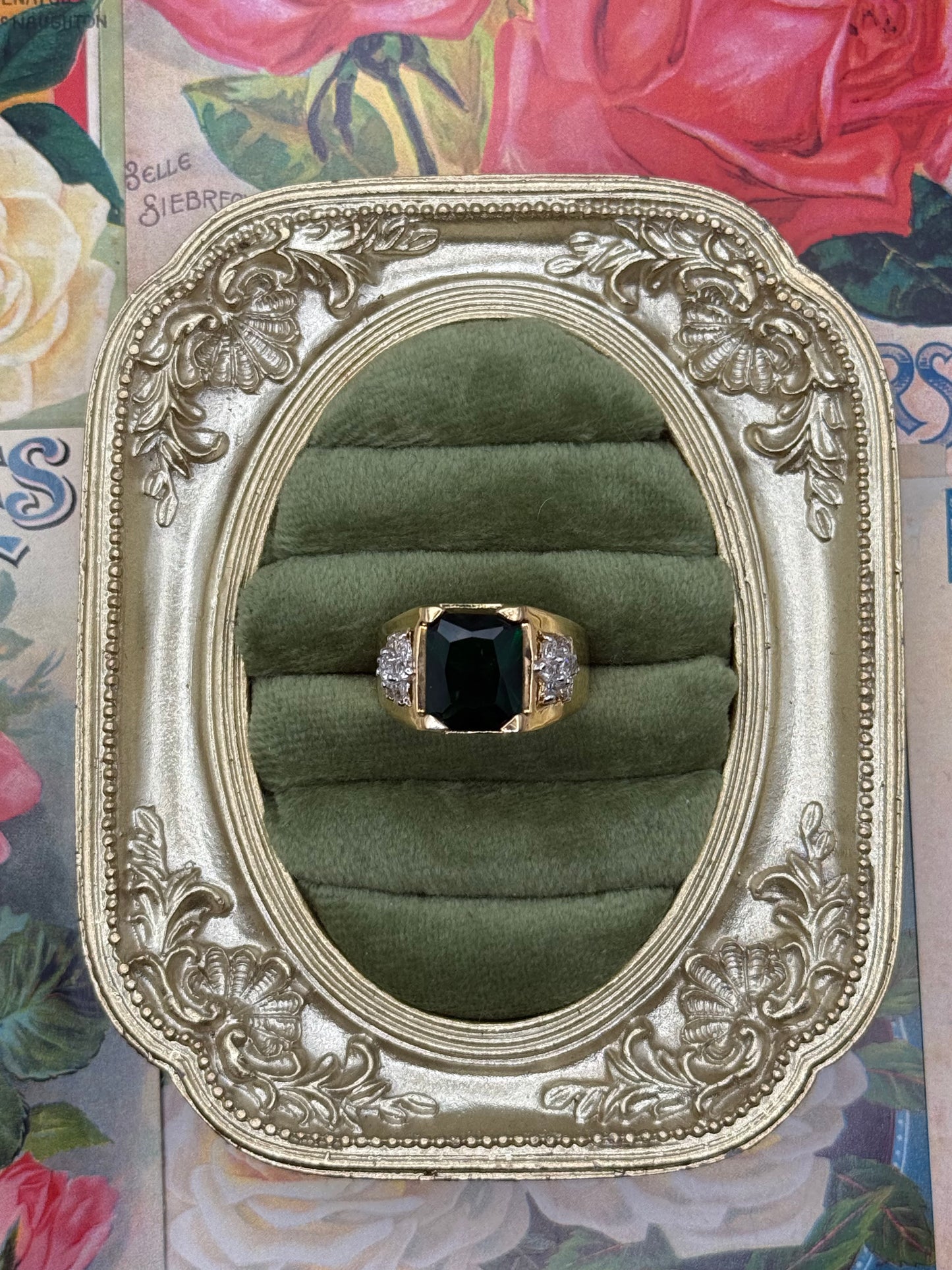 Vintage Gold Tone Old Stock Gemstone Ring Size 9