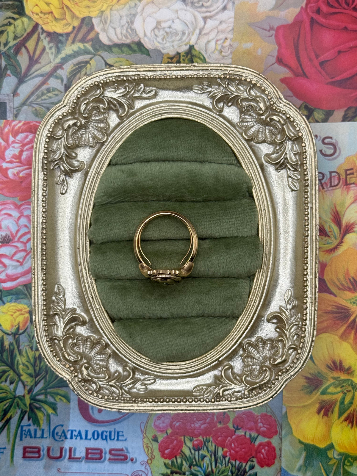 Vintage Gold Tone Avon Kensington Ring Size 6.5