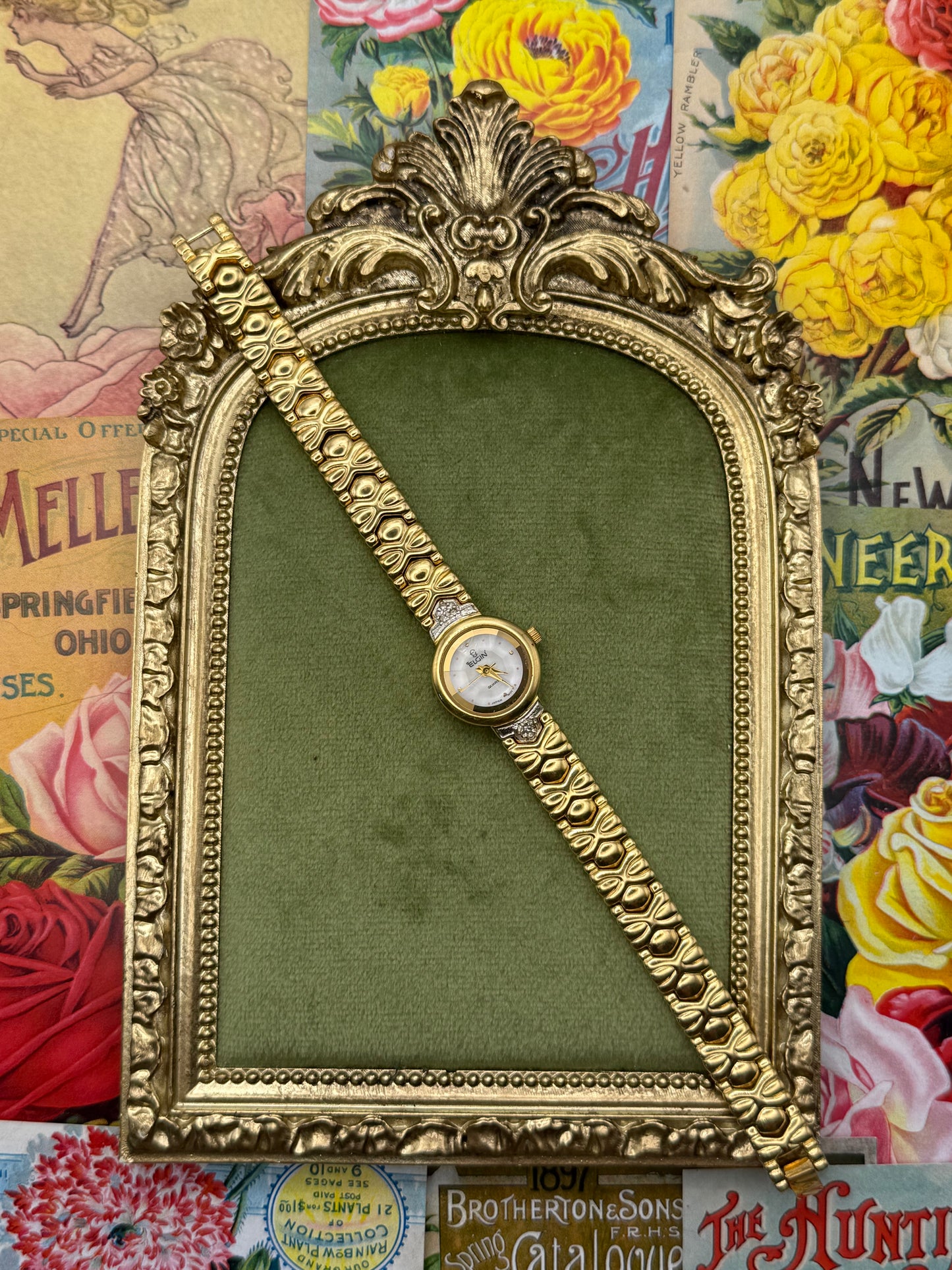 Working Vintage Gold Tone Watch
