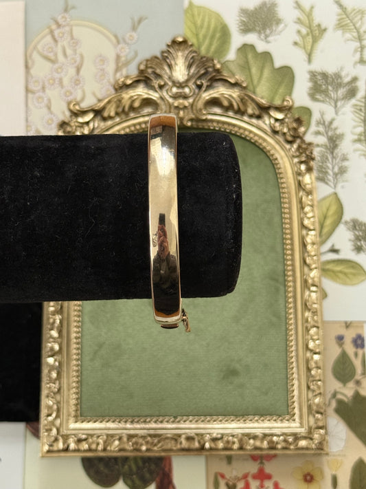 Vintage Gold Tone Hinged Bangle