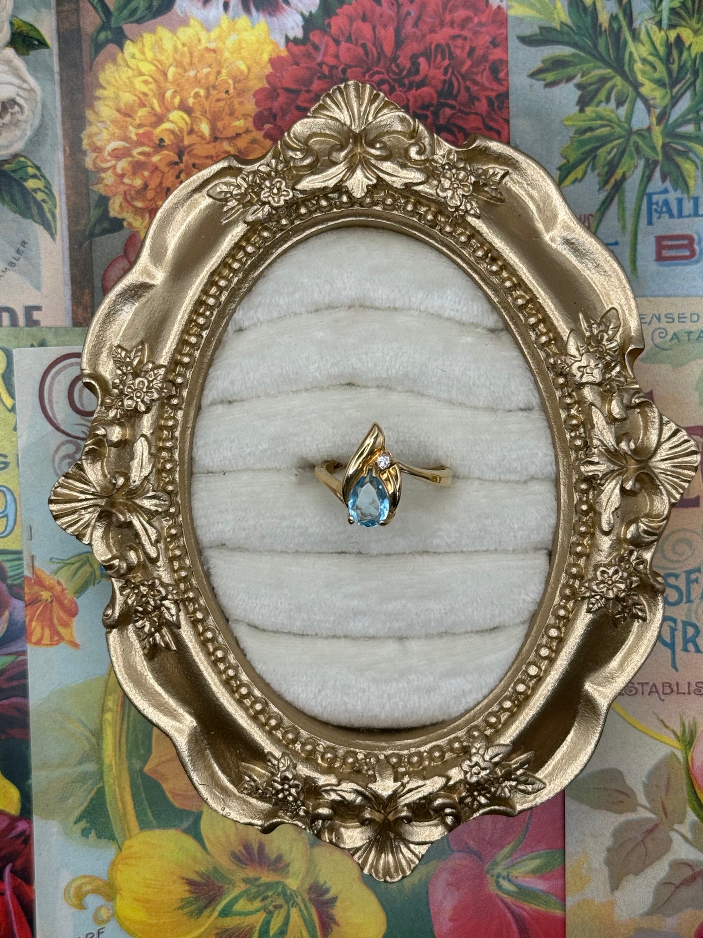 Vintage Gold Tone Blue Stone Ring Size 7
