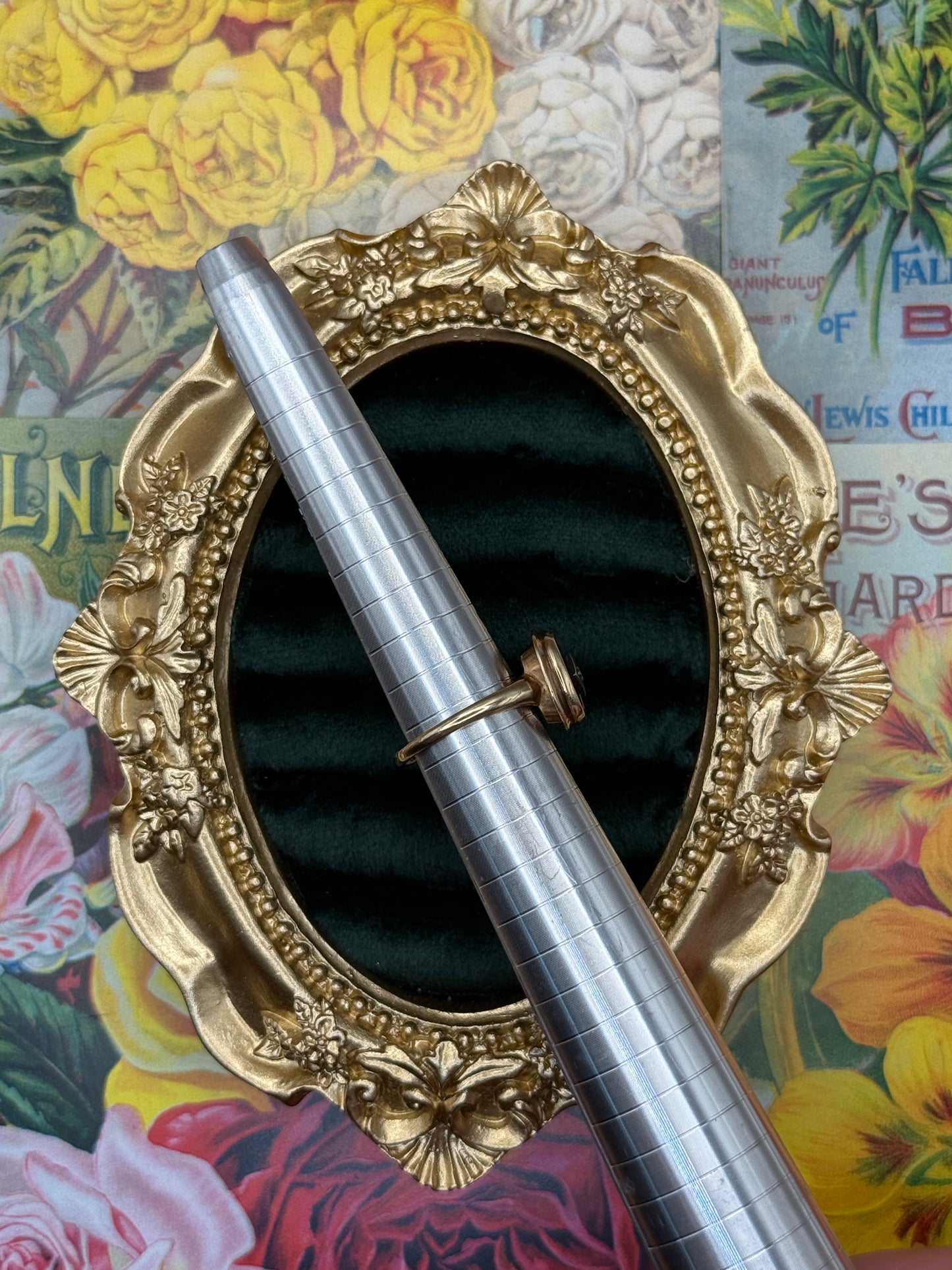 10k Gold Onyx & Diamond Ring Size 5.5