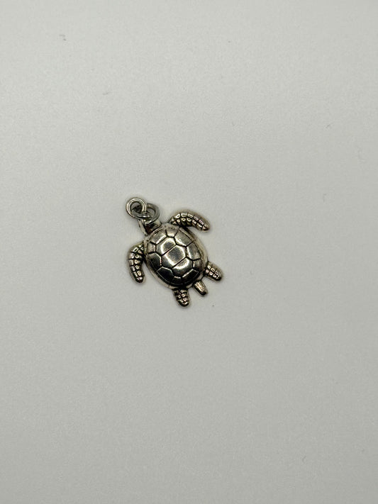 silver tone turtle pendant