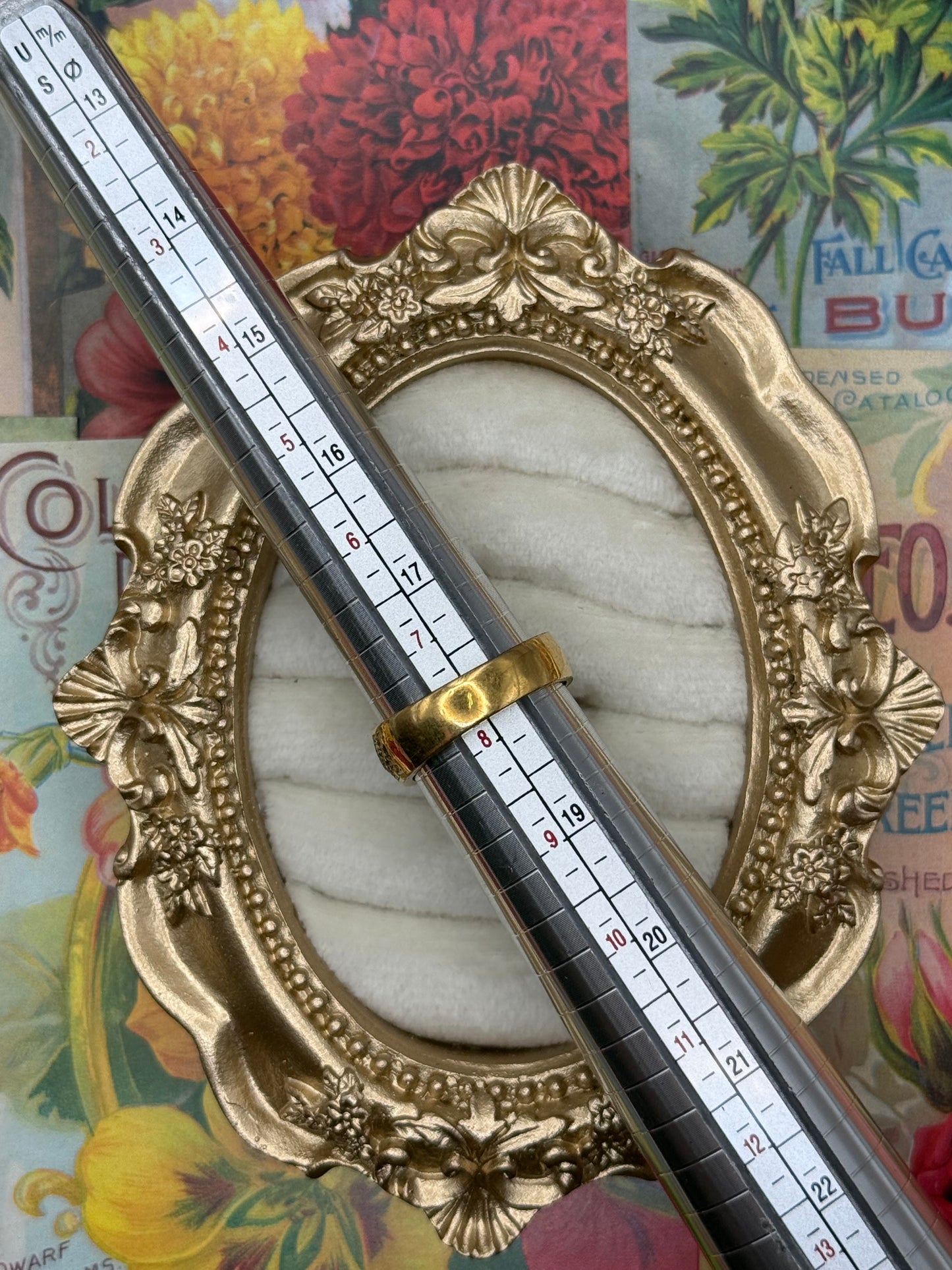 Vintage Gold Tone Avon Band Size 7.75