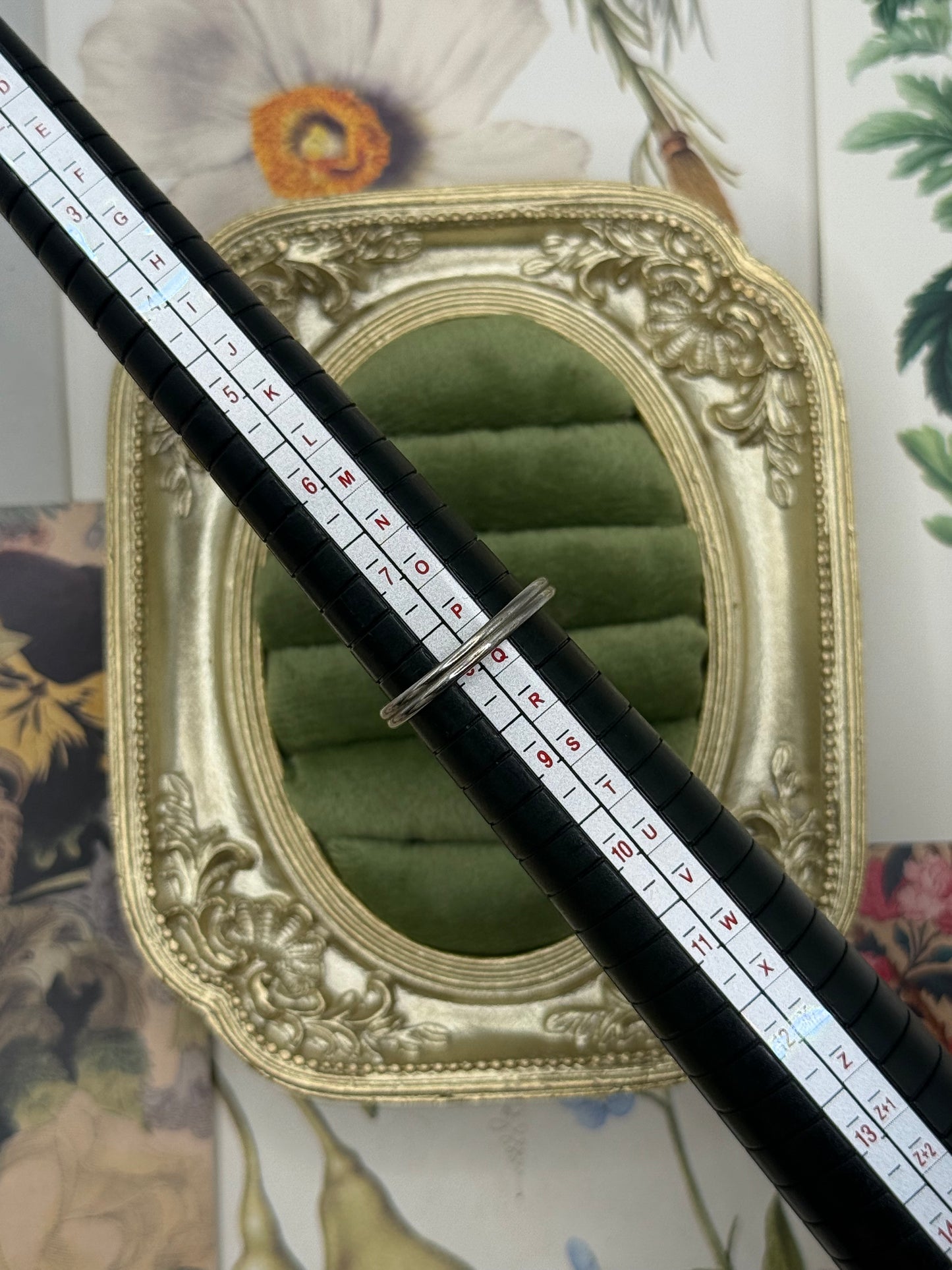 Vintage Silver Tone Blue Stone Ring Size 8