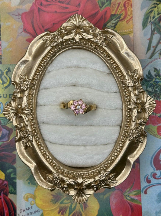 Vintage Gold Tone Floral Ring Size 8.75