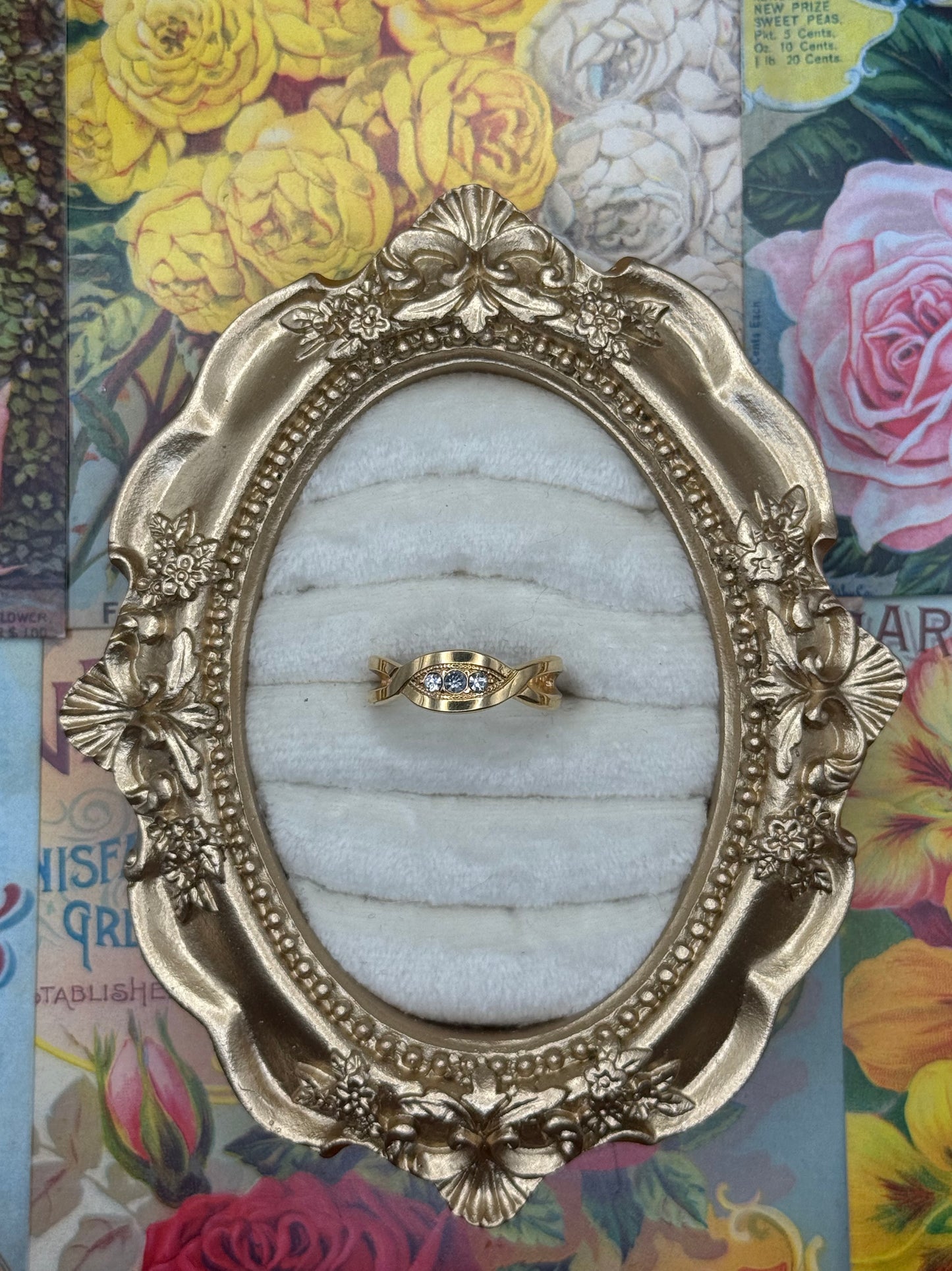 Vintage Gold Tone Avon Stacker Ring Size 9