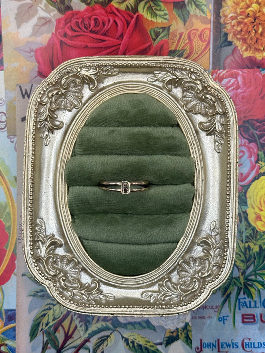 Vintage Gold Tone Avon “B” Initial Ring Size 7
