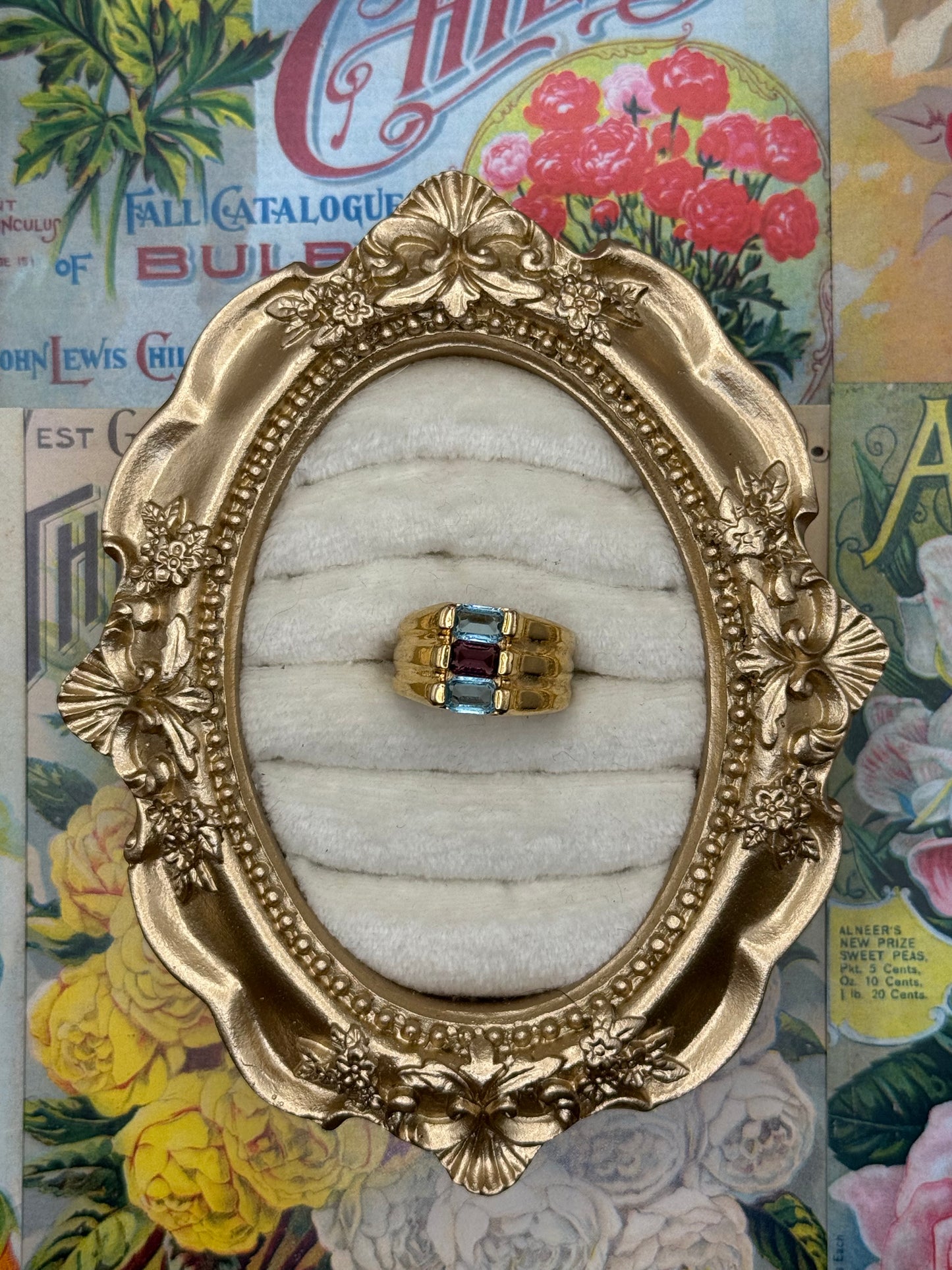 Vintage Gold Tone Chunky Ring Size 6.75