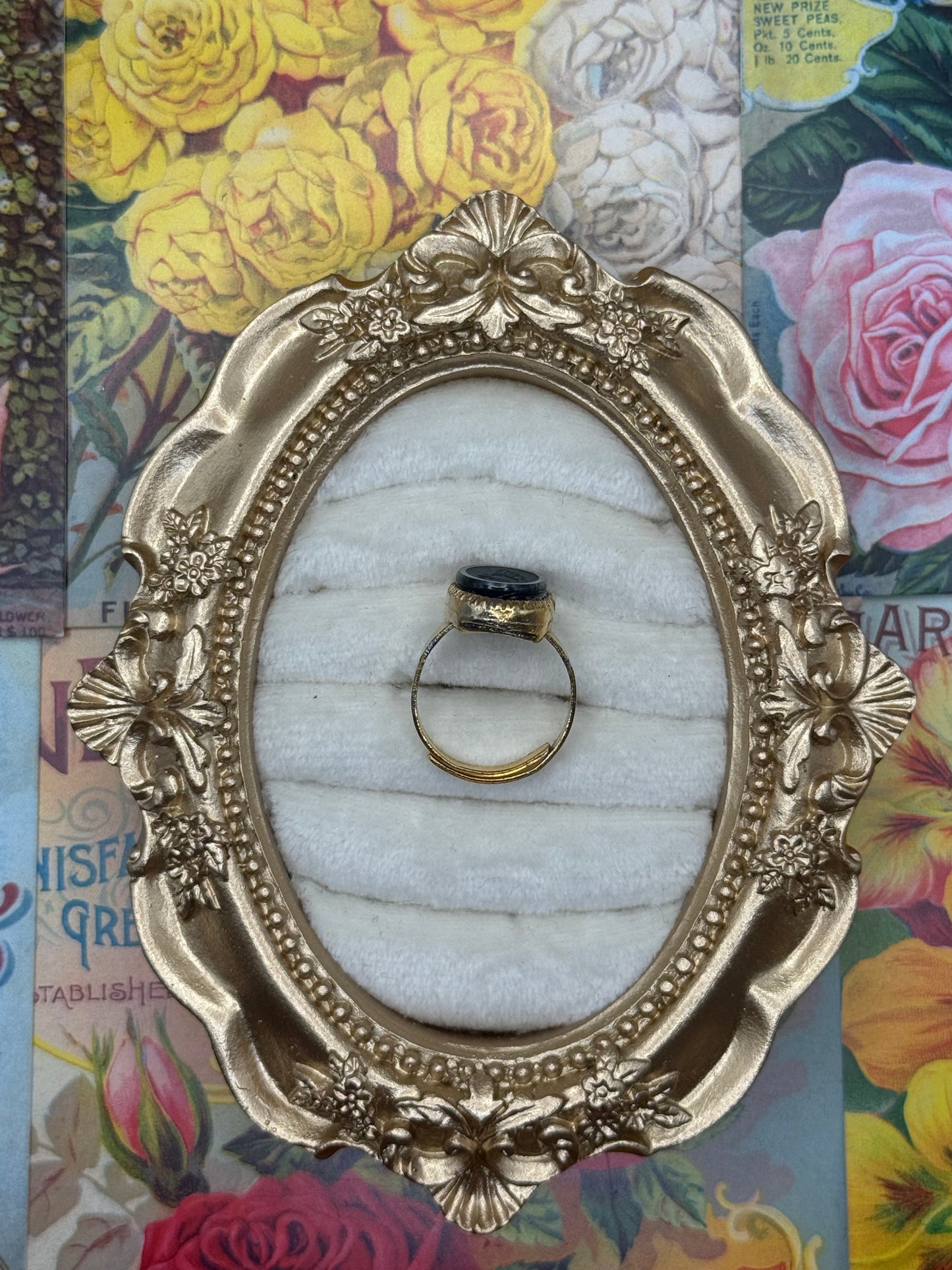 Vintage Gold Tone Adjustable Intaglio Ring Size 6