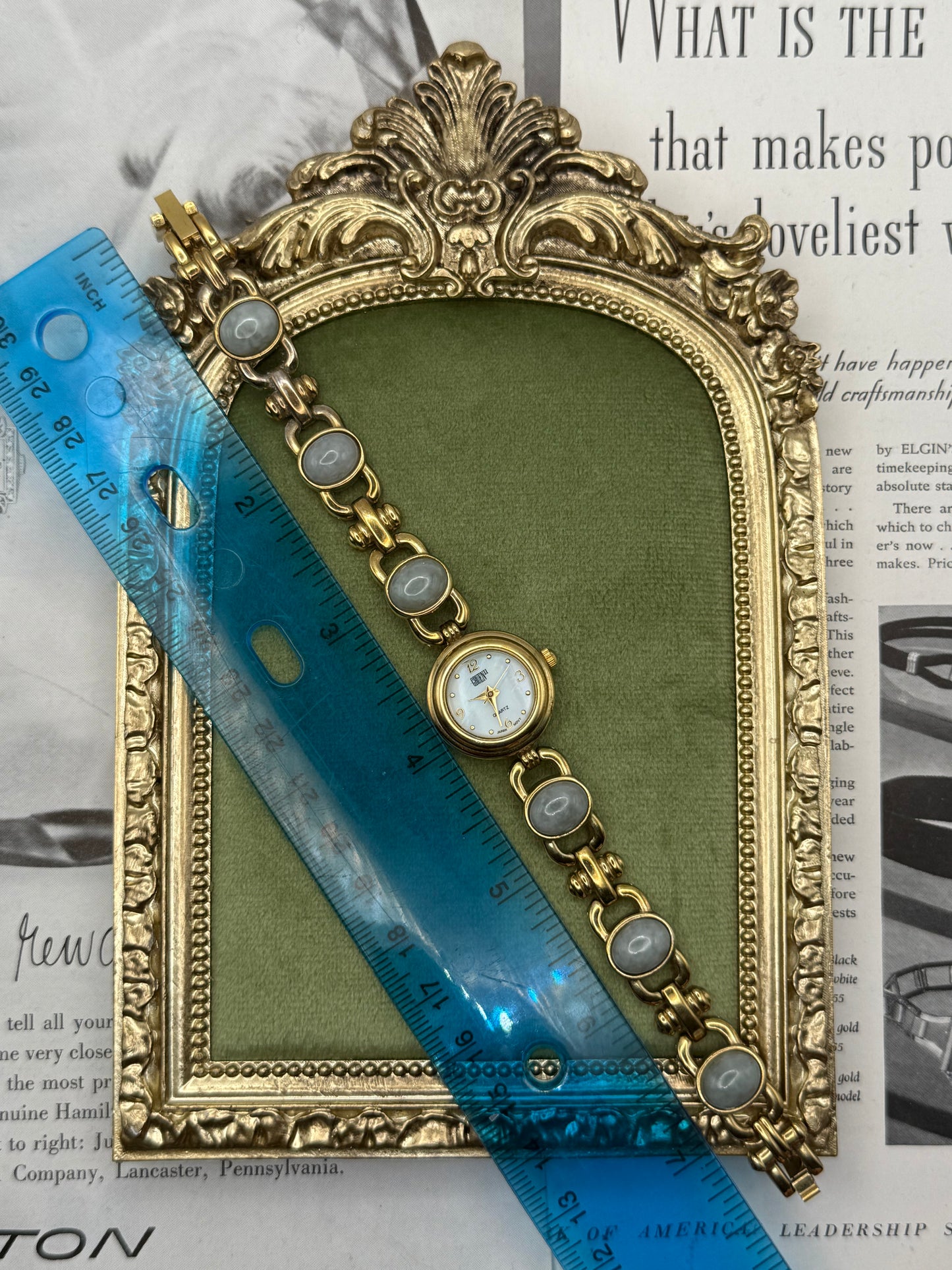 Working Vintage Gold Tone Jade Band Watch