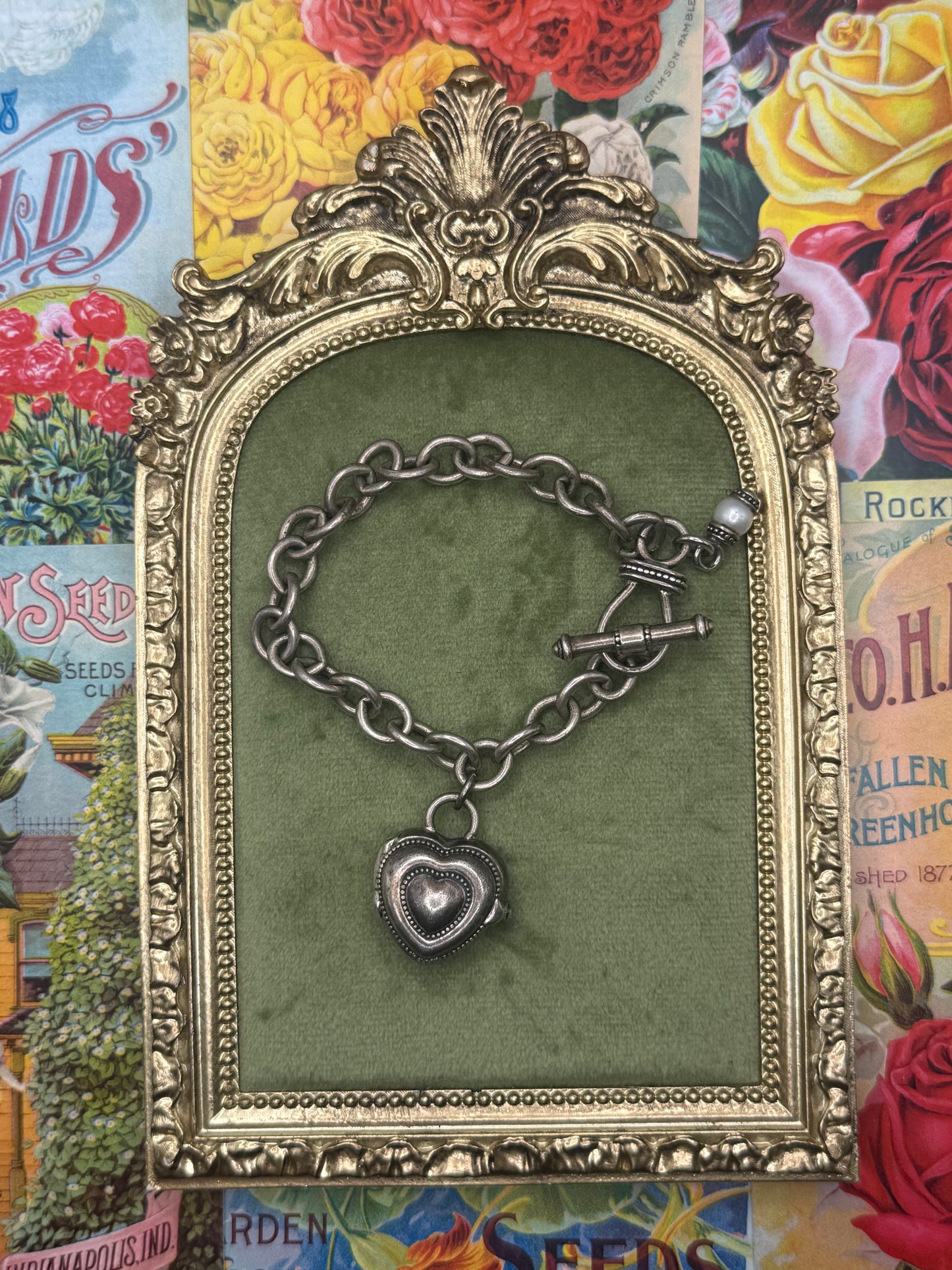 Working Vintage Silver Tone Ecclissi Peek a Boo Watch 6.25”