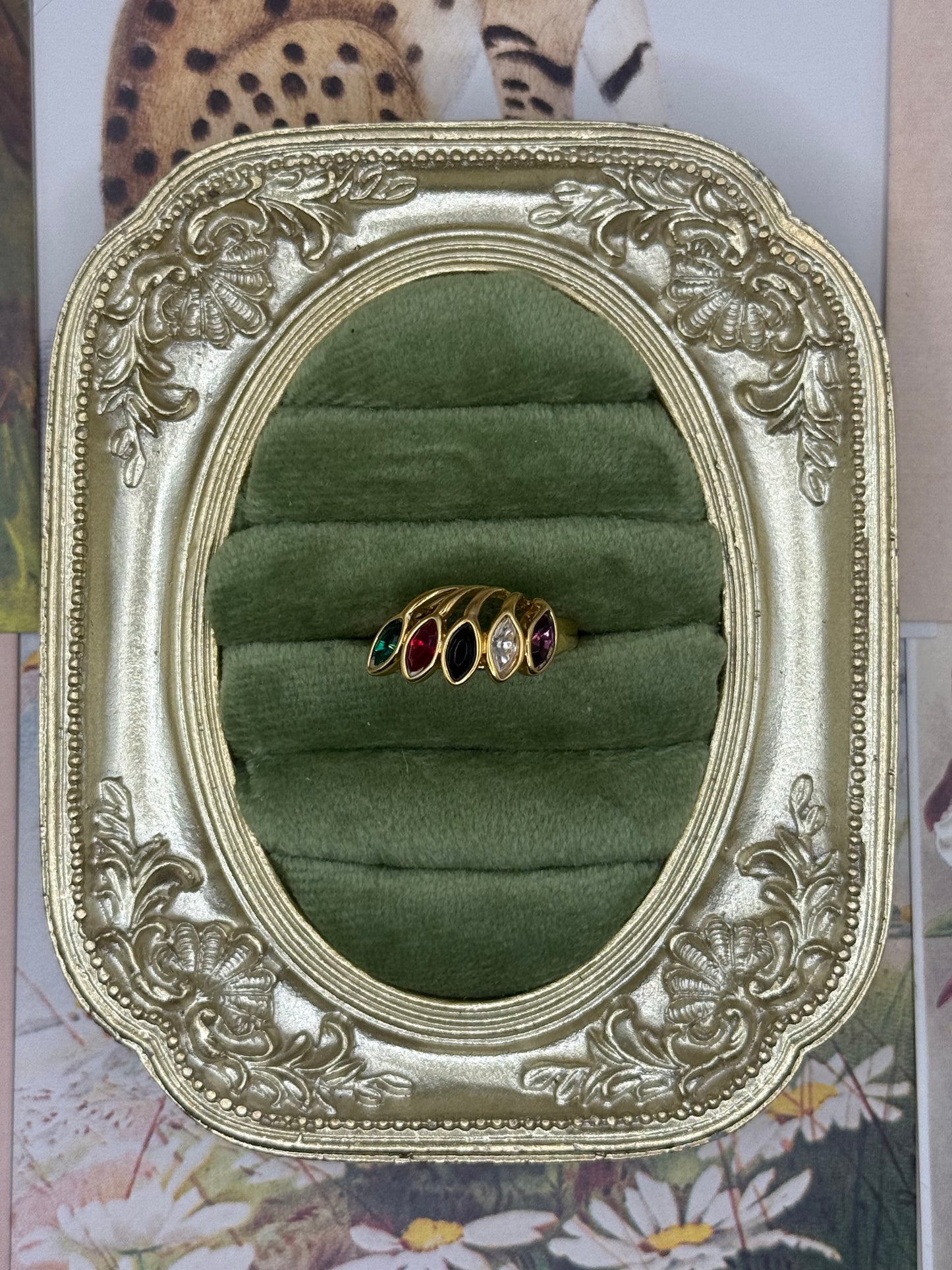 Vintage Gold Tone Gem Ring Size 6