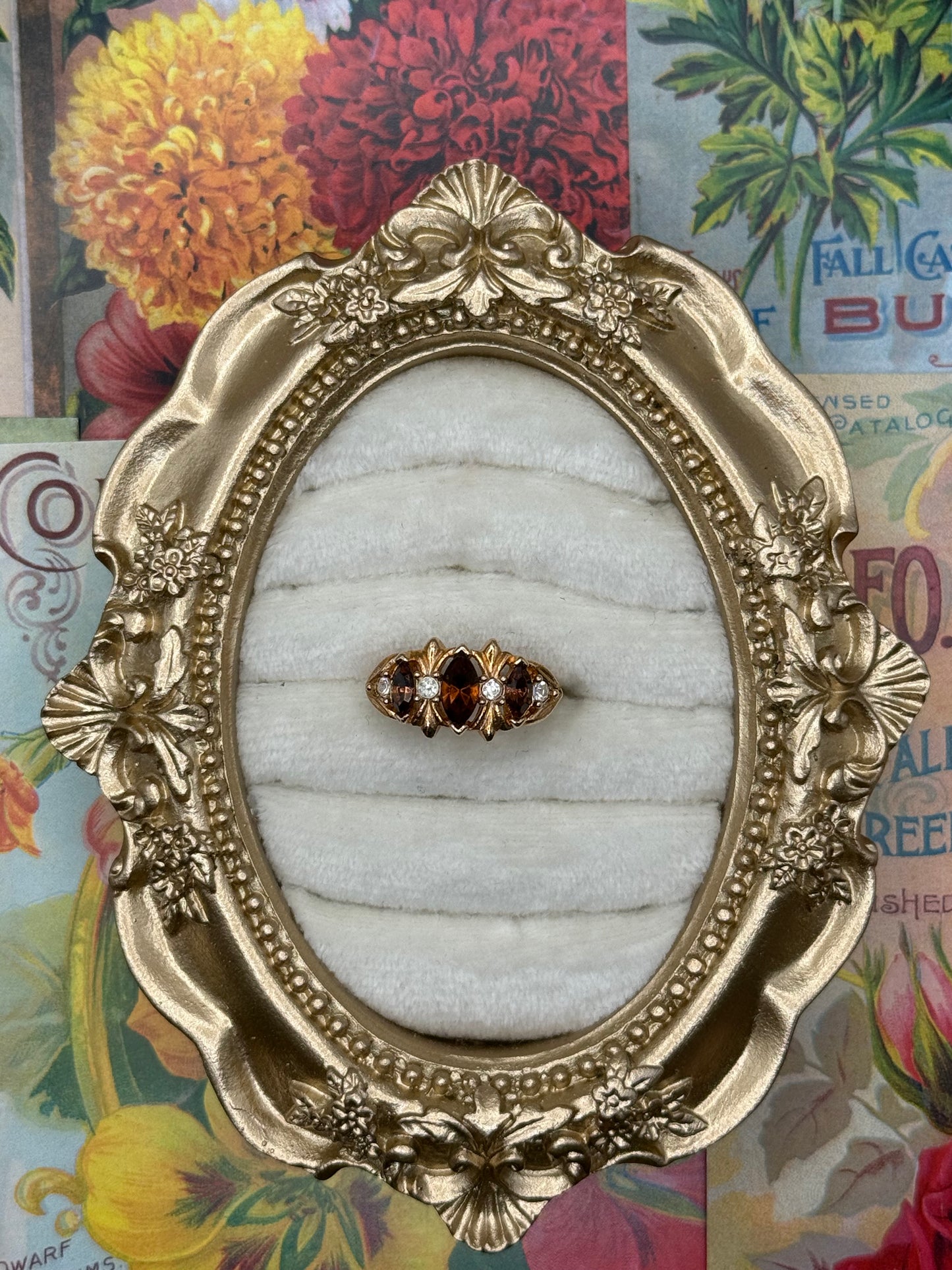 Vintage Gold Tone Avon Ring Size 5