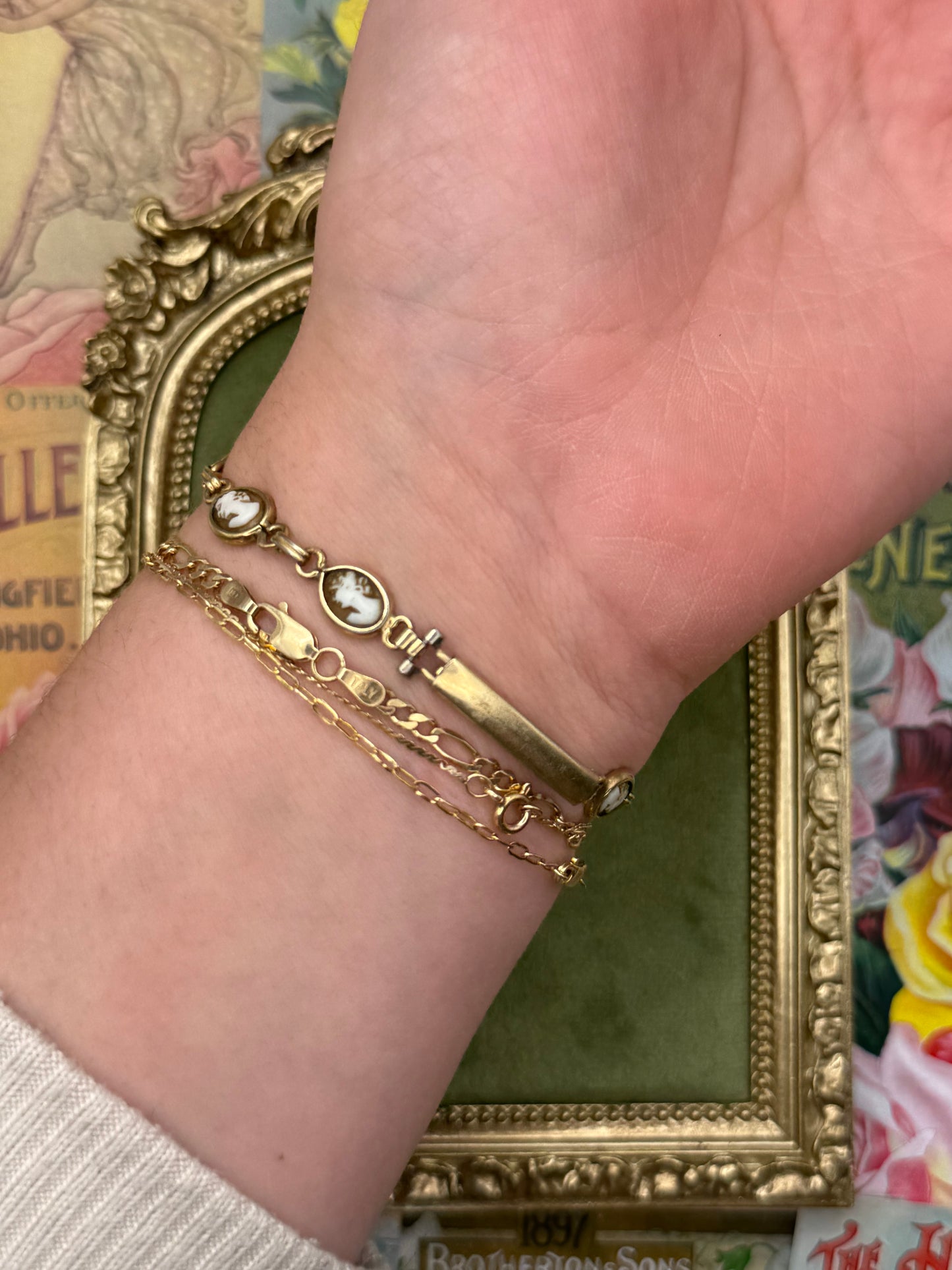 Working Vintage Hamilton Wind Up Gold Tone Cameo Watch
