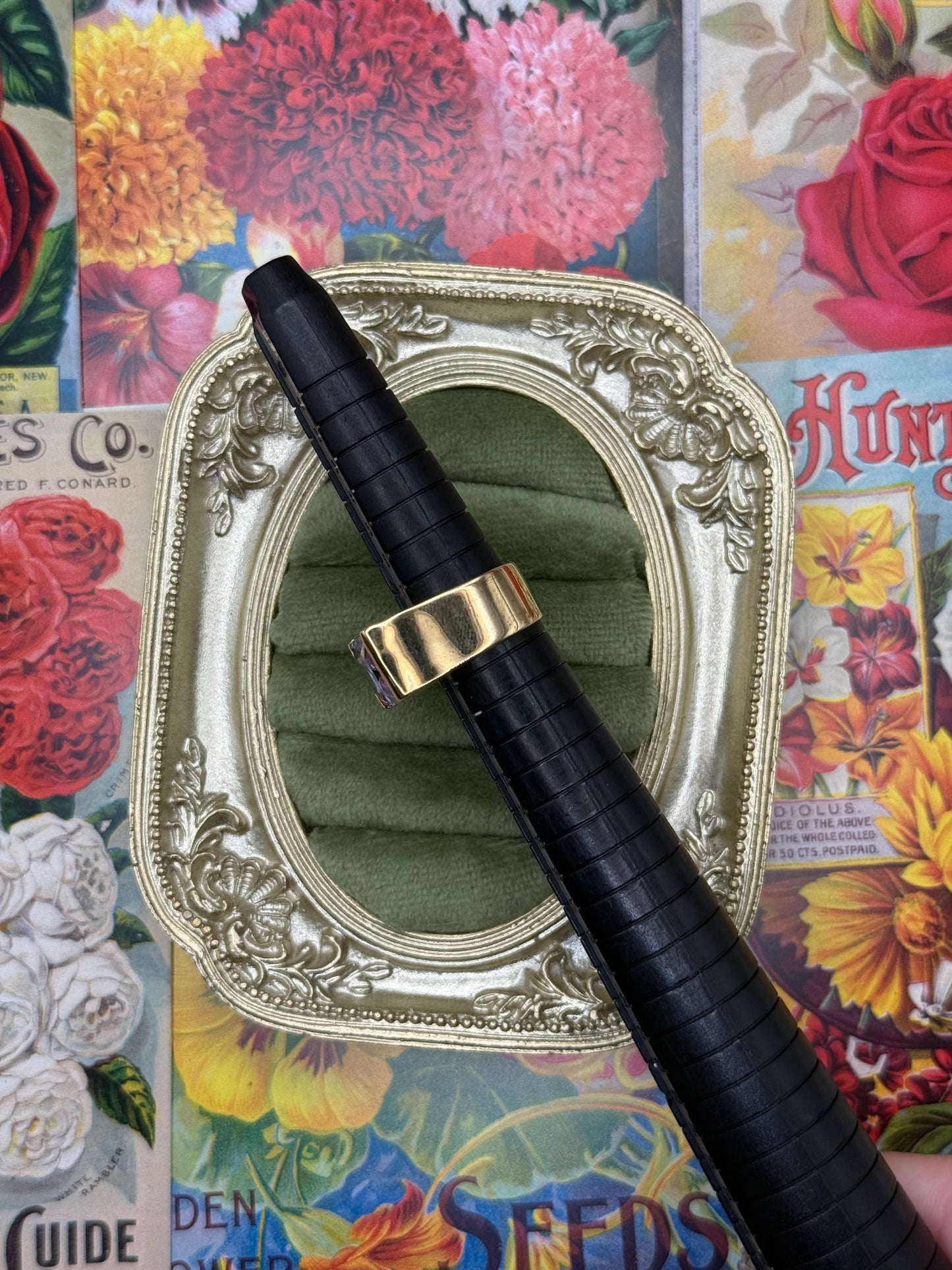 Vintage Gold Tone Old Stock Ring Size 5