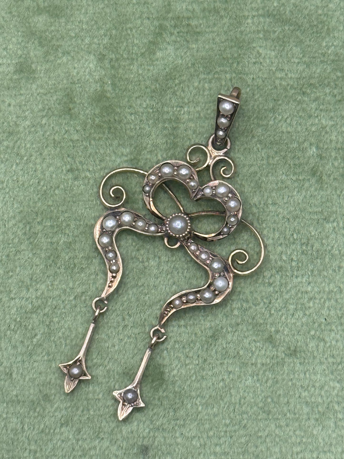 10k Solid Gold Edwardian Lavalier Seed Pearl Pendant