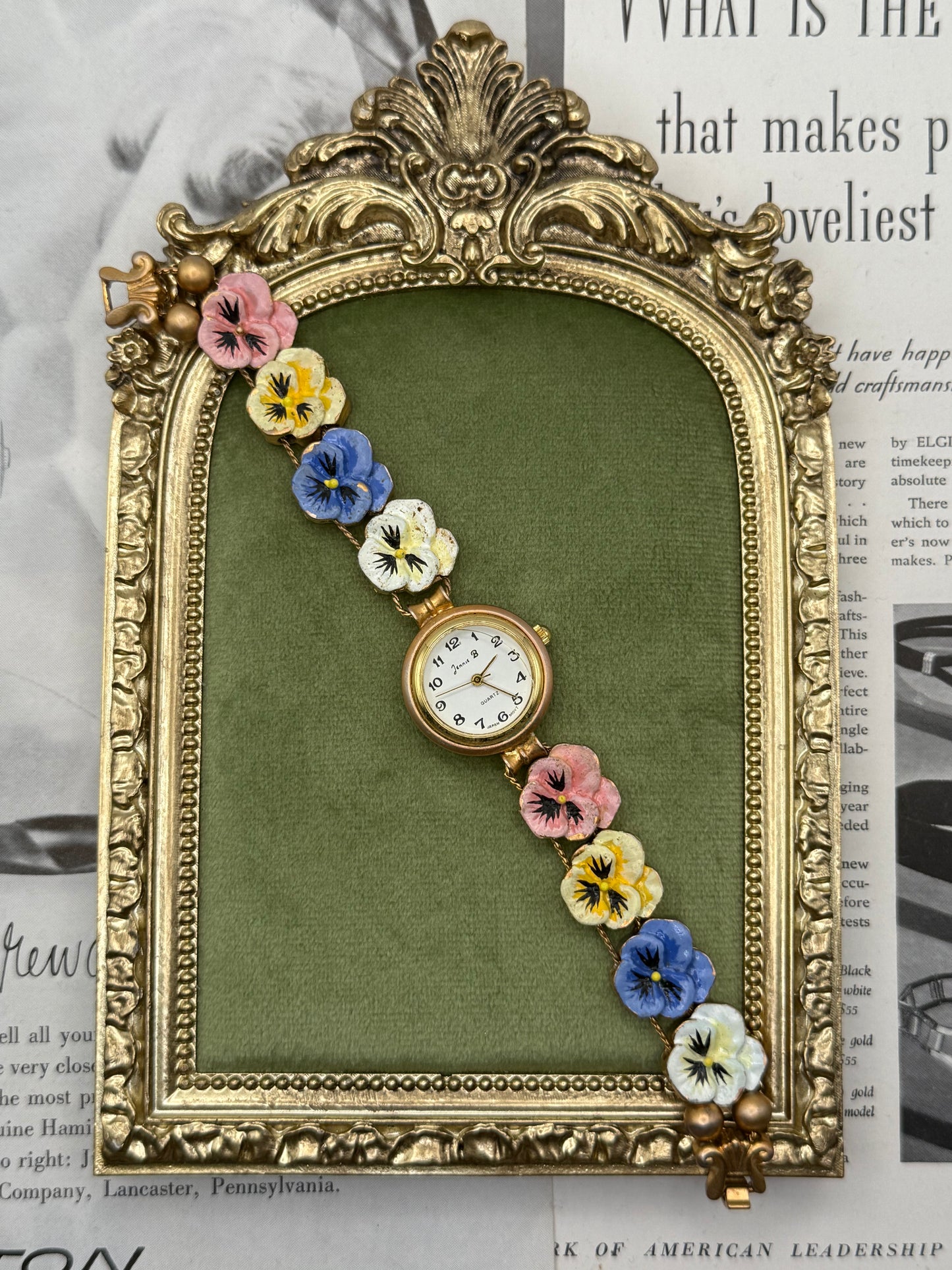 Working Vintage Rose Gold Tone Pansy Charm Watch