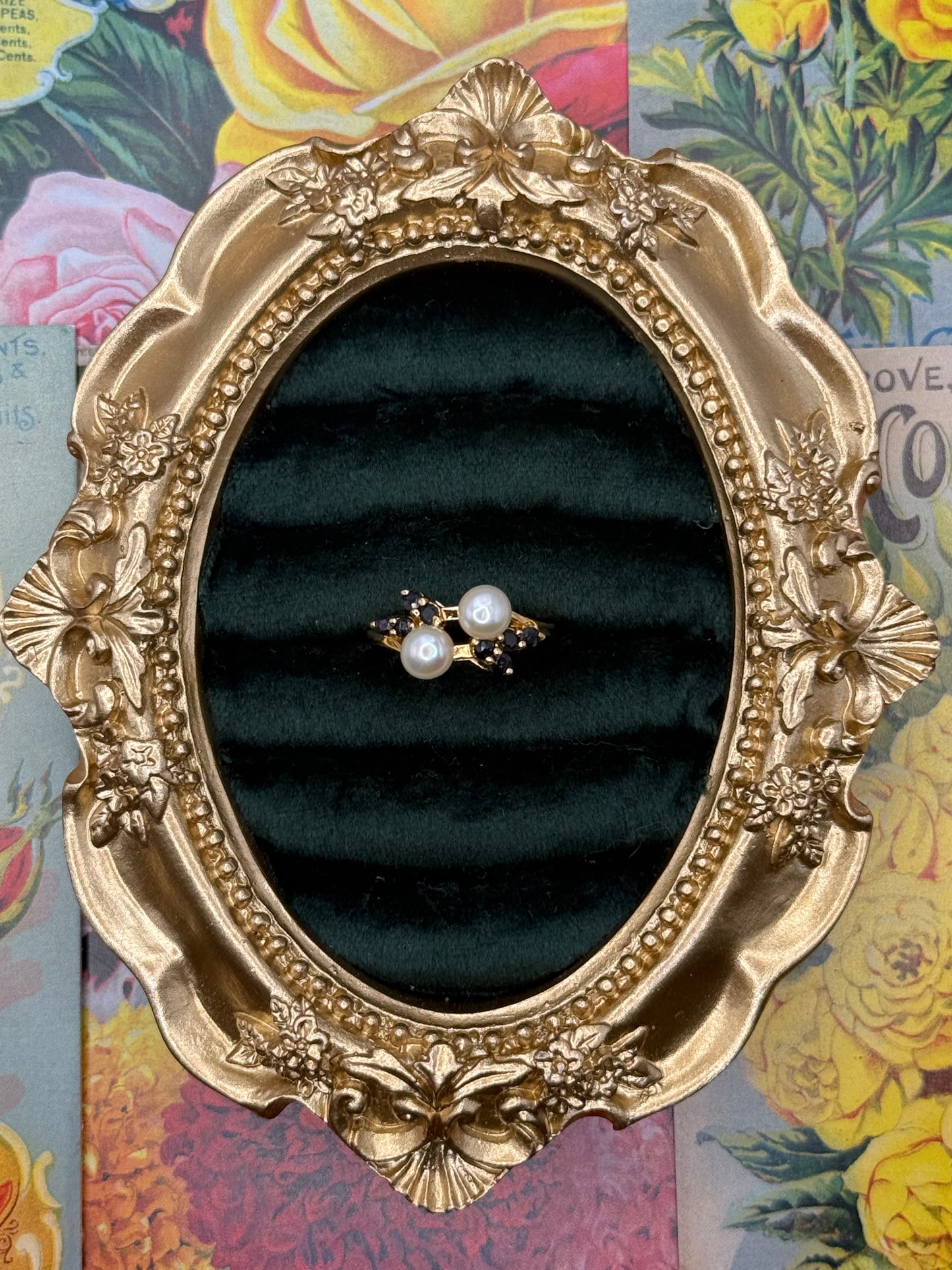 Vintage Gold Tone Pearl & Faux Sapphire Ring Size 6