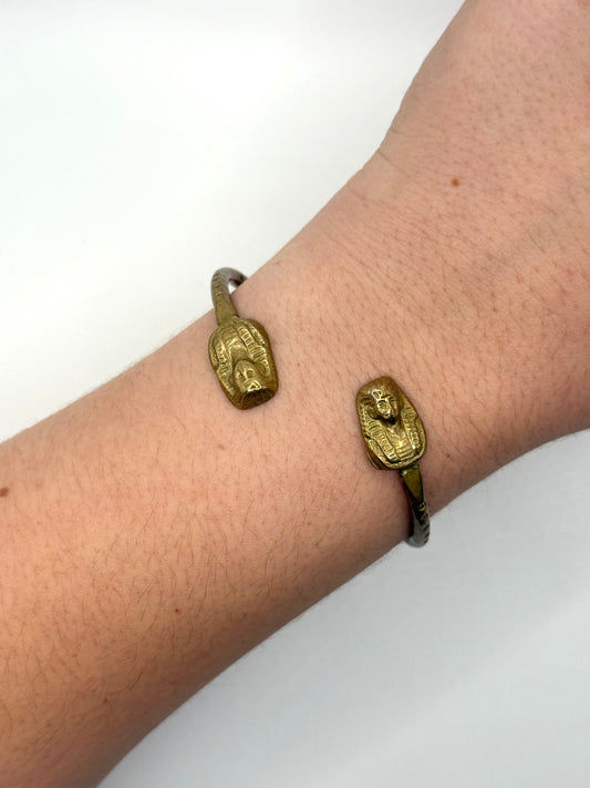 gold tone king tut egyptian revival pharaoh bracelet