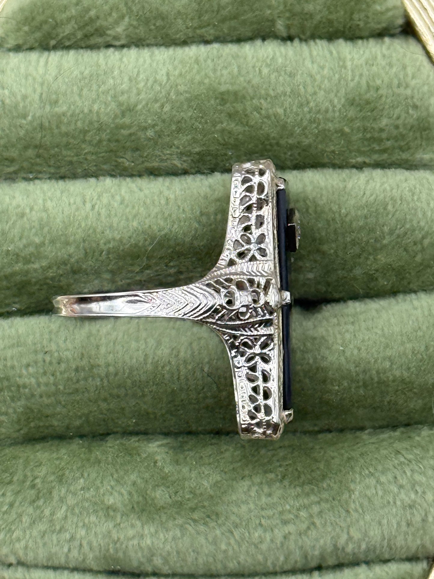 14k White Gold Art Deco Onyx & Diamond Filigree Navette Ring Size 5