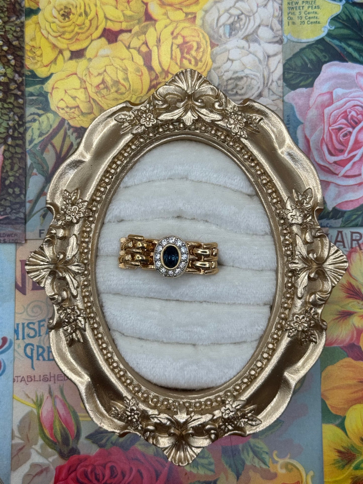 Vintage Gold Tone Chain Ring Size 6