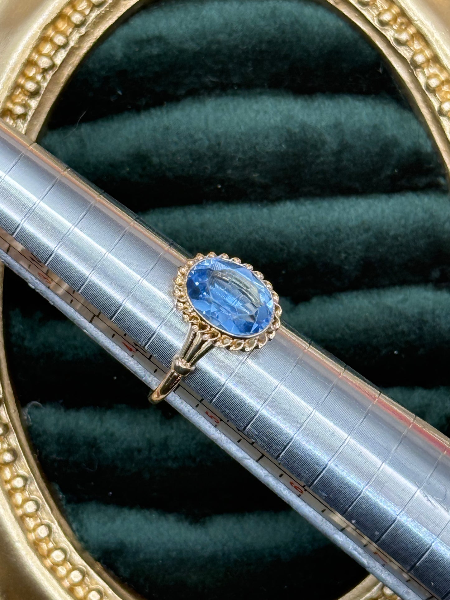 Vintage 10k Gold Estate Blue Gemstone Ring Size 4.75