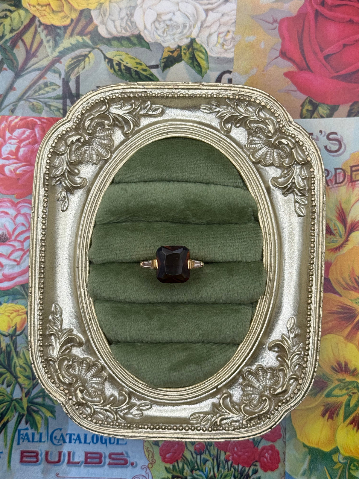 Vintage Gold Tone Ring Size 6