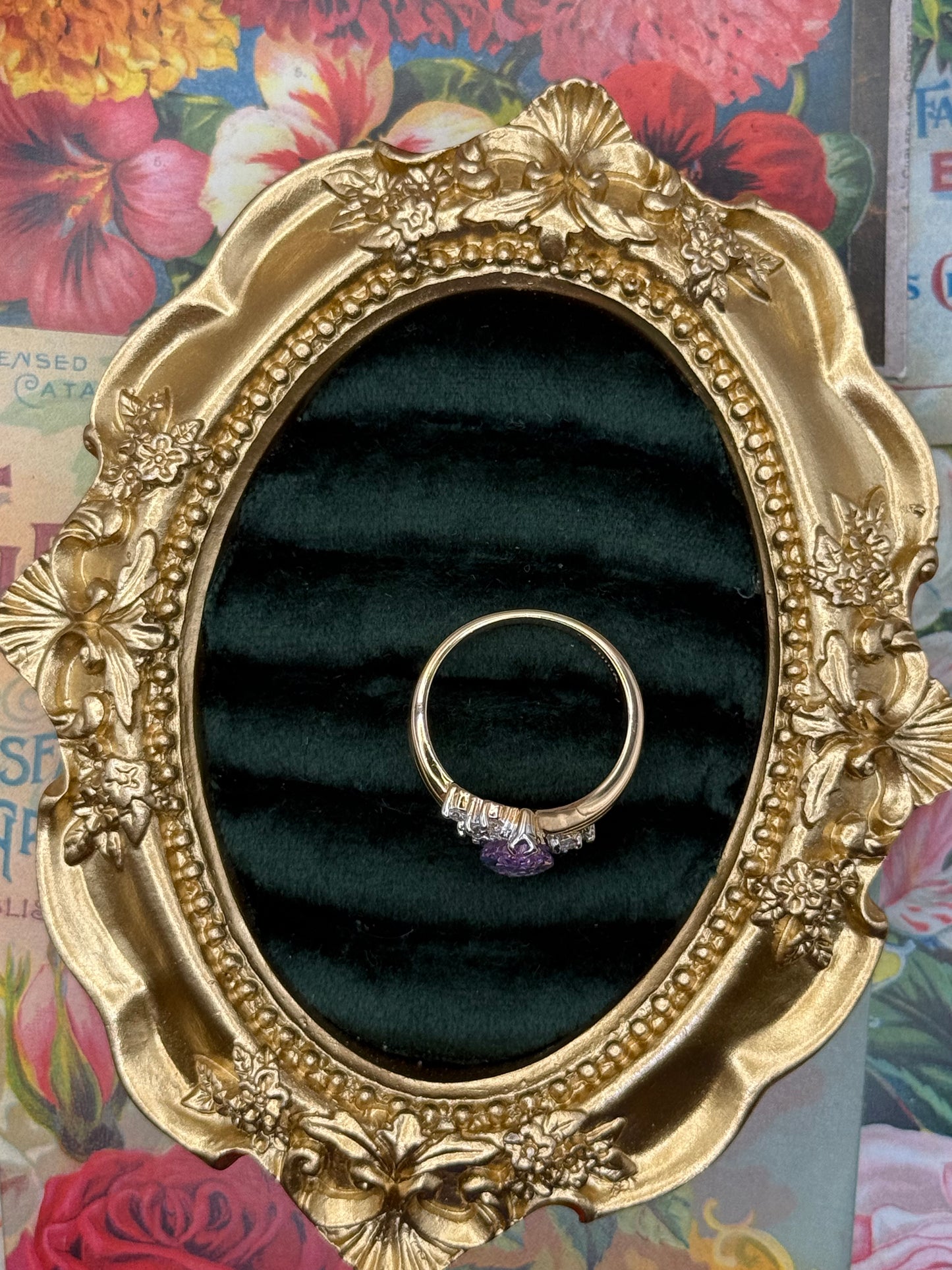 Vintage Gold Tone Old Stock Ring Size 9