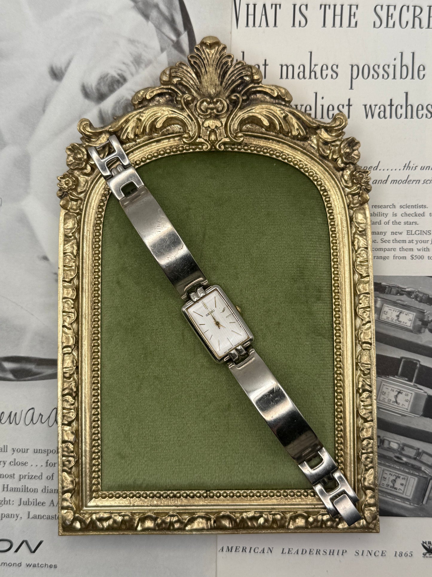 Nonworking Vintage Silver Tone Seiko Watch