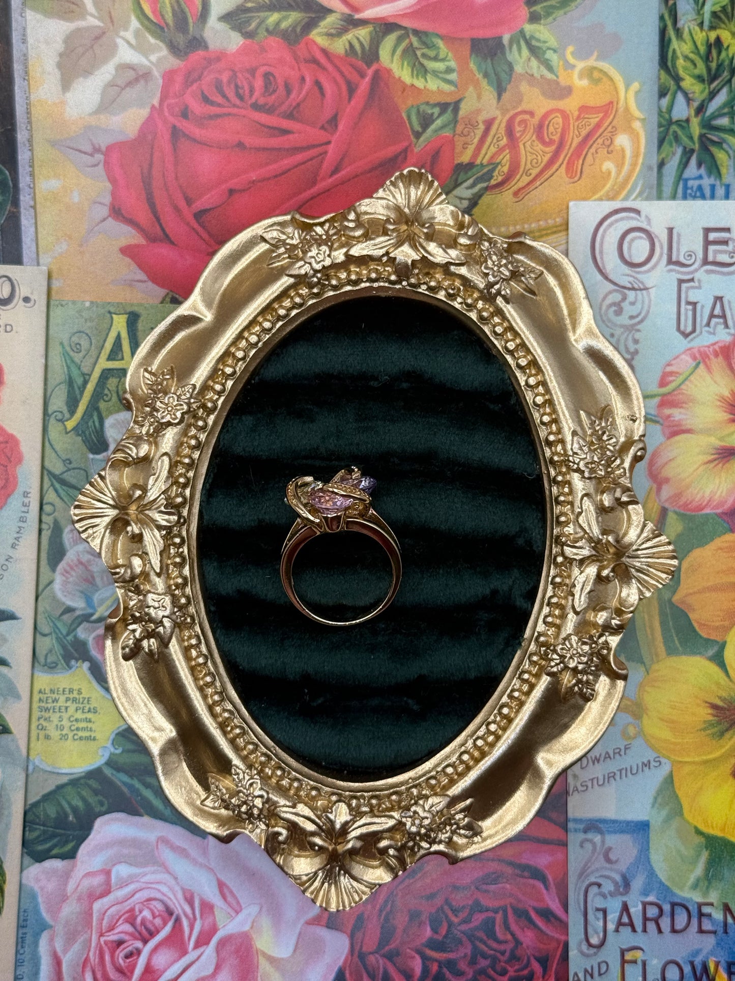 Vintage Gold Tone Old Stock Spinning Stone Ring Size 5