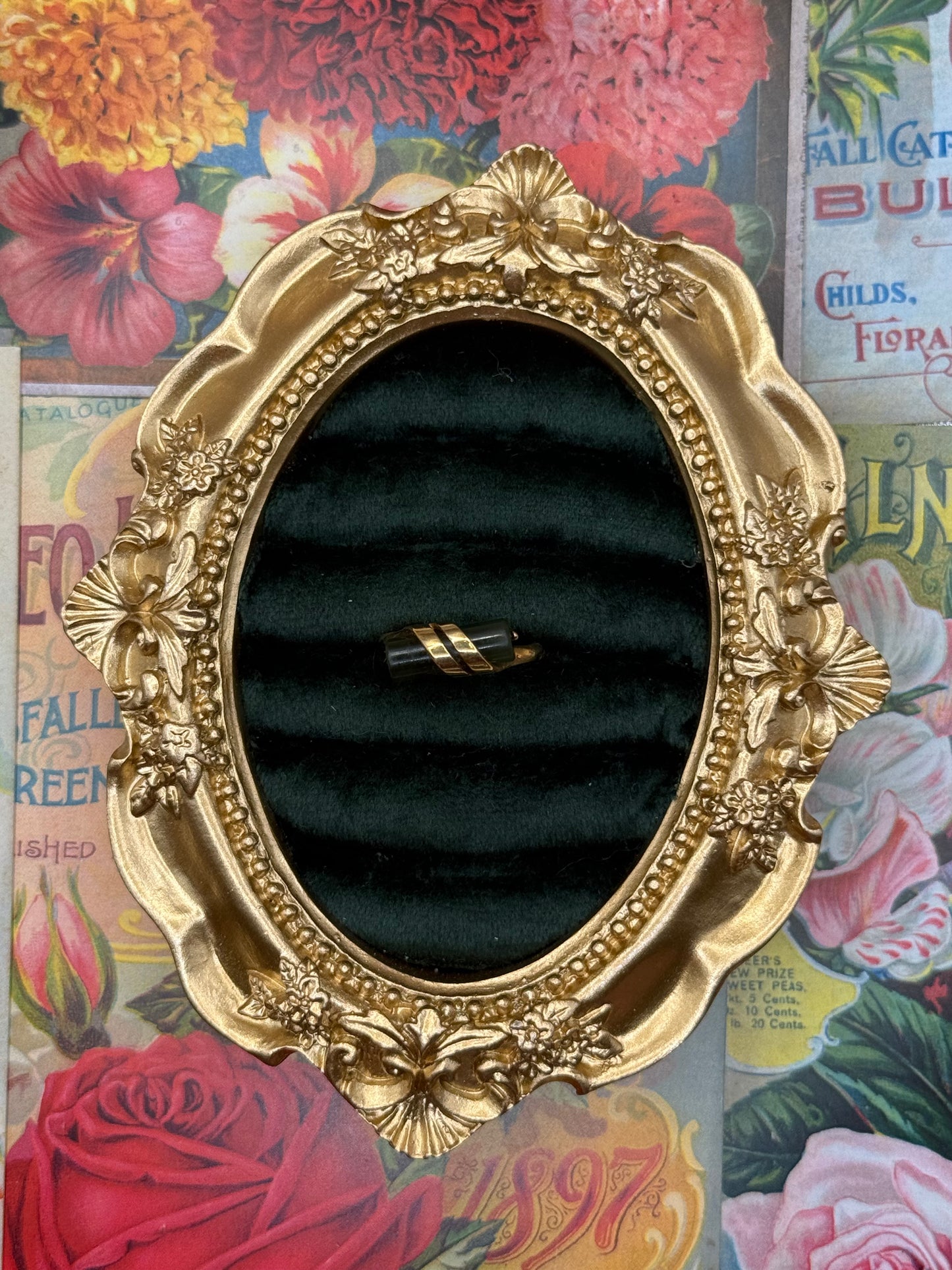 Vintage Gold Tone Avon Jade Ring Size 6