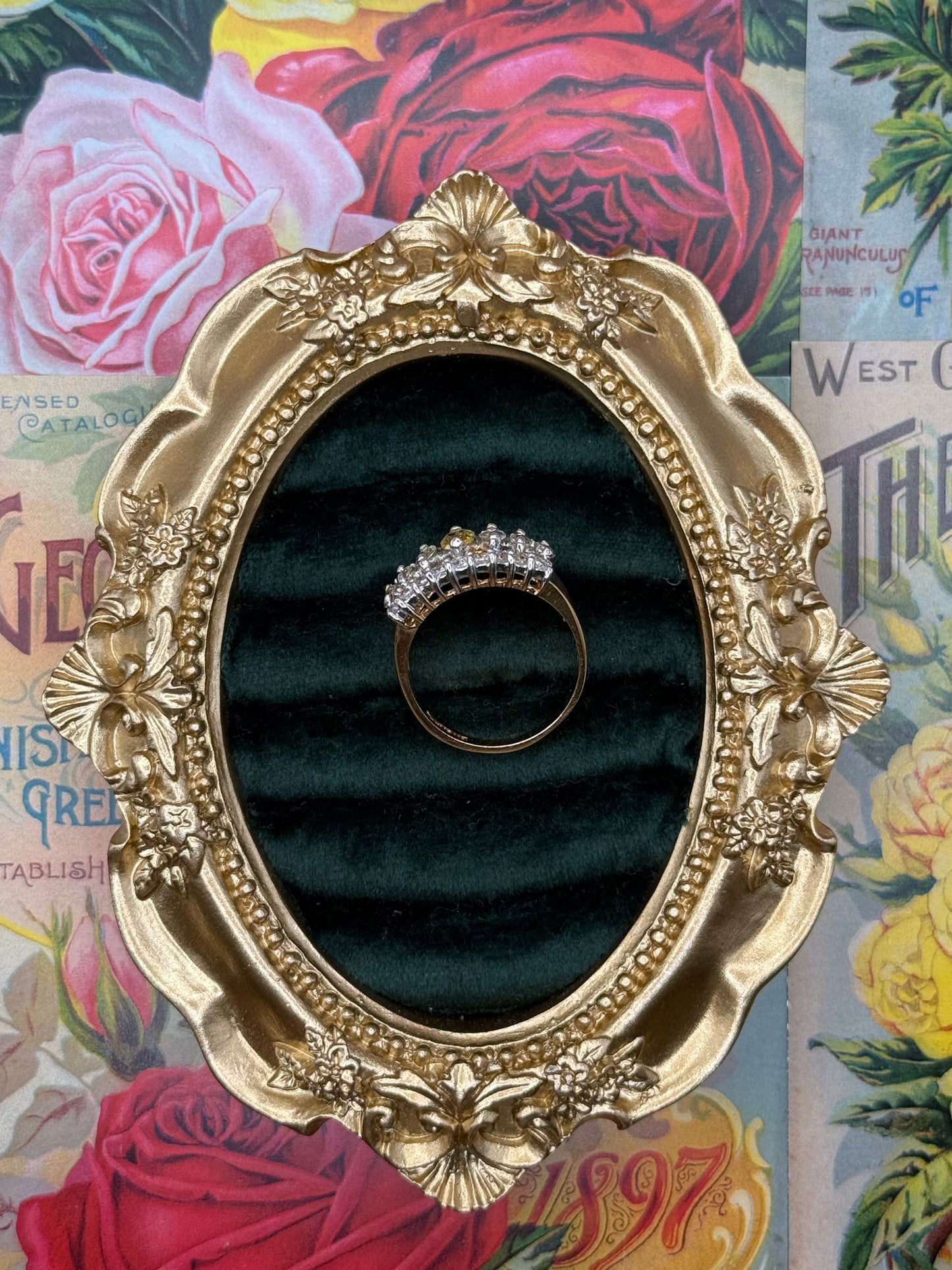 Vintage Gold Tone Old Stock Ring Size 9