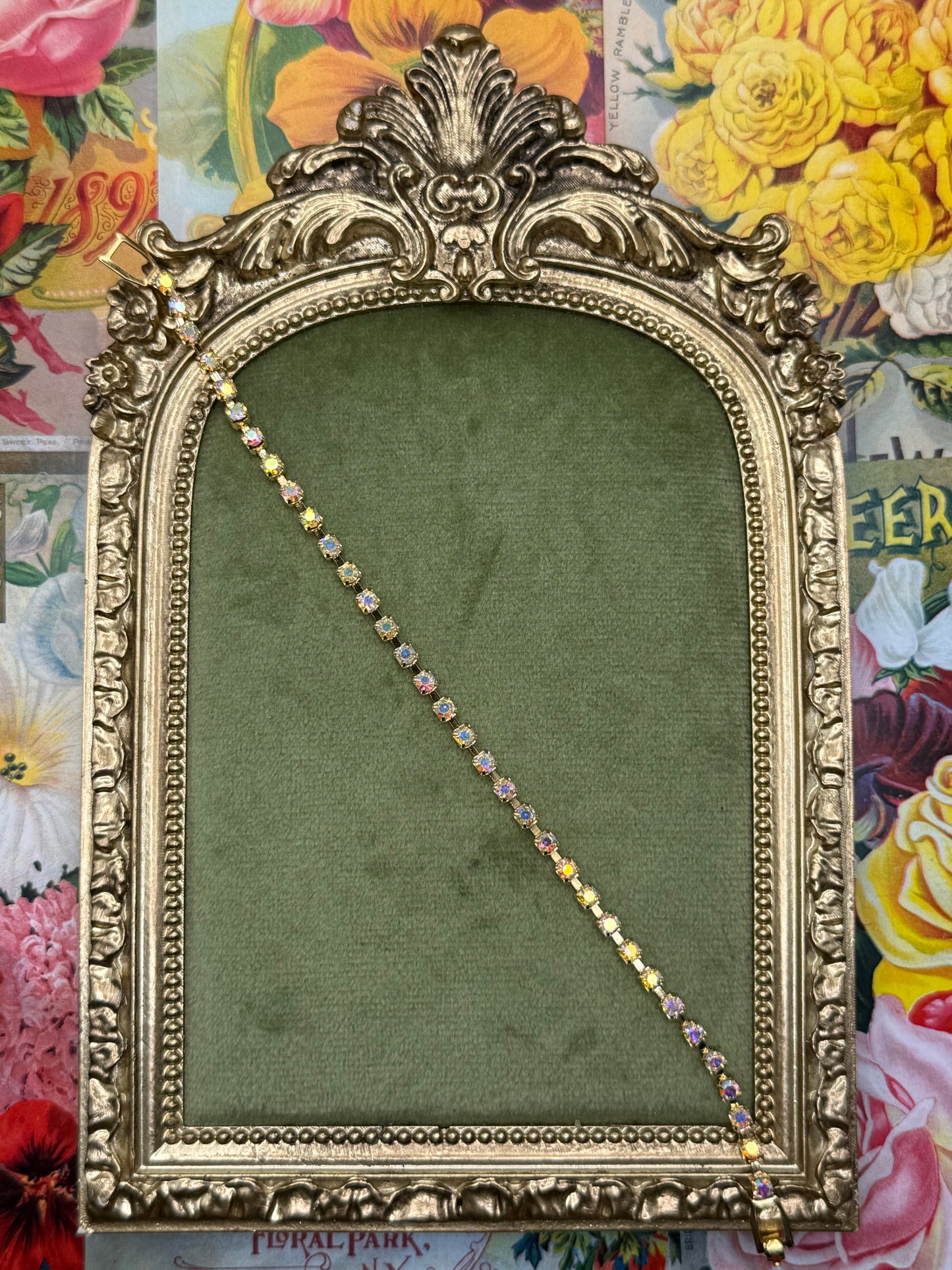 Vintage Gold Tone Dainty Aurora Borealis Bracelet 7.25”