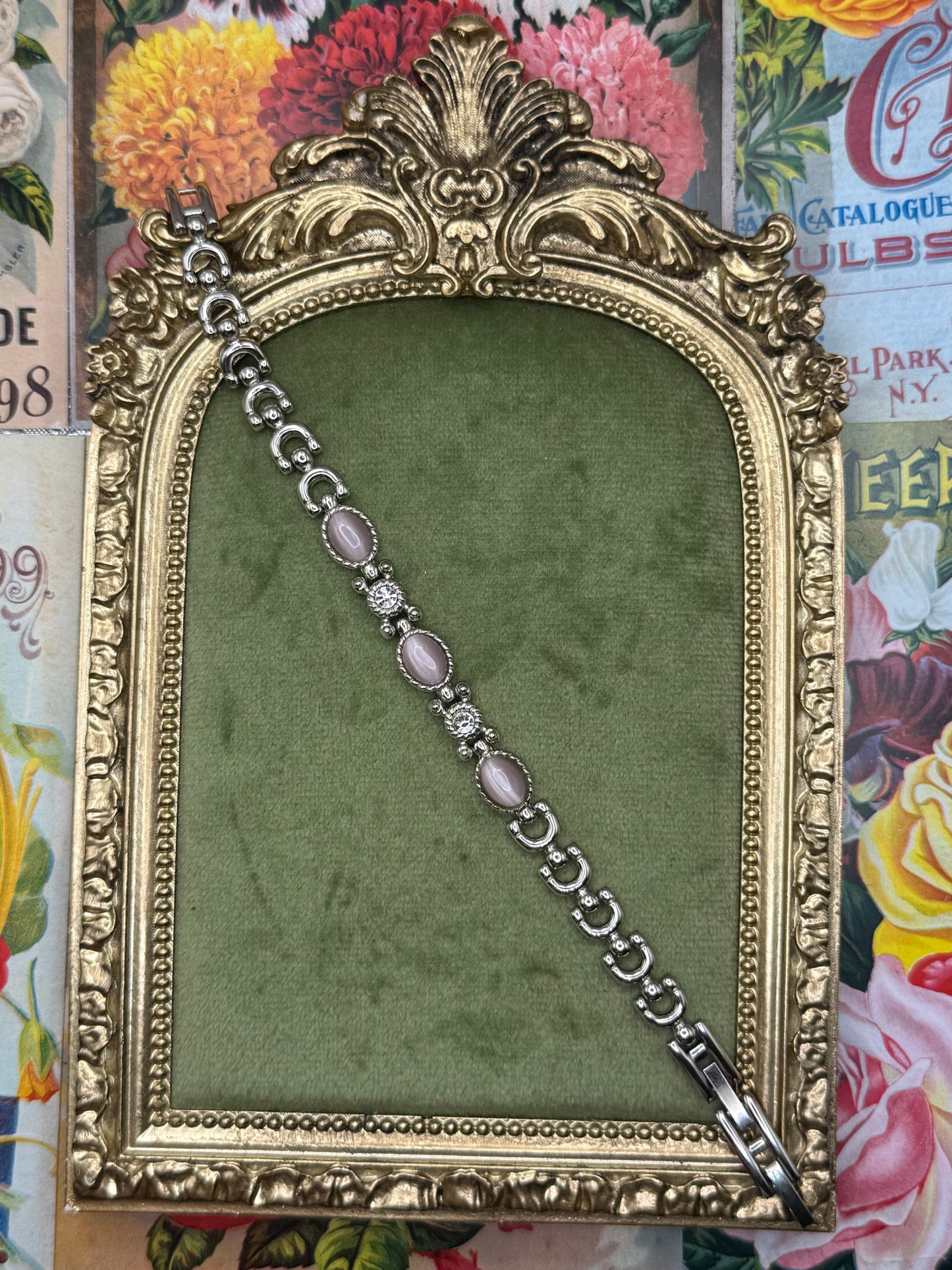 Vintage Silver Tone Cats Eye Bracelet 6.75”