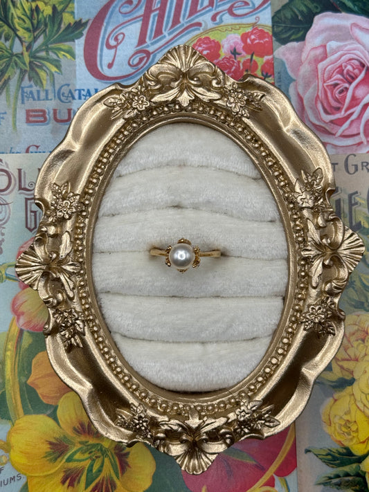 Vintage Gold Tone Pearl Ring Size 4.75