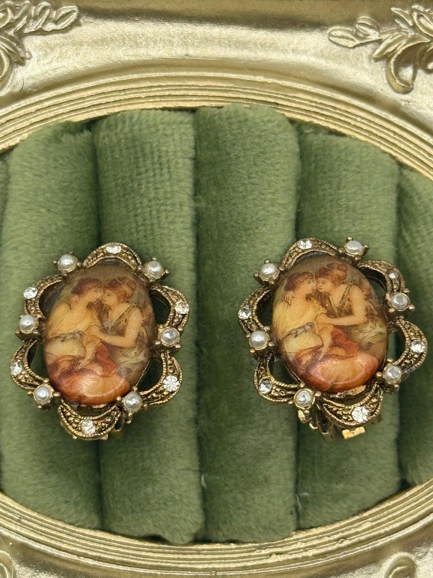 Vintage Gold Tone Pearl Cameo Pictorial Style Clip on Earrings