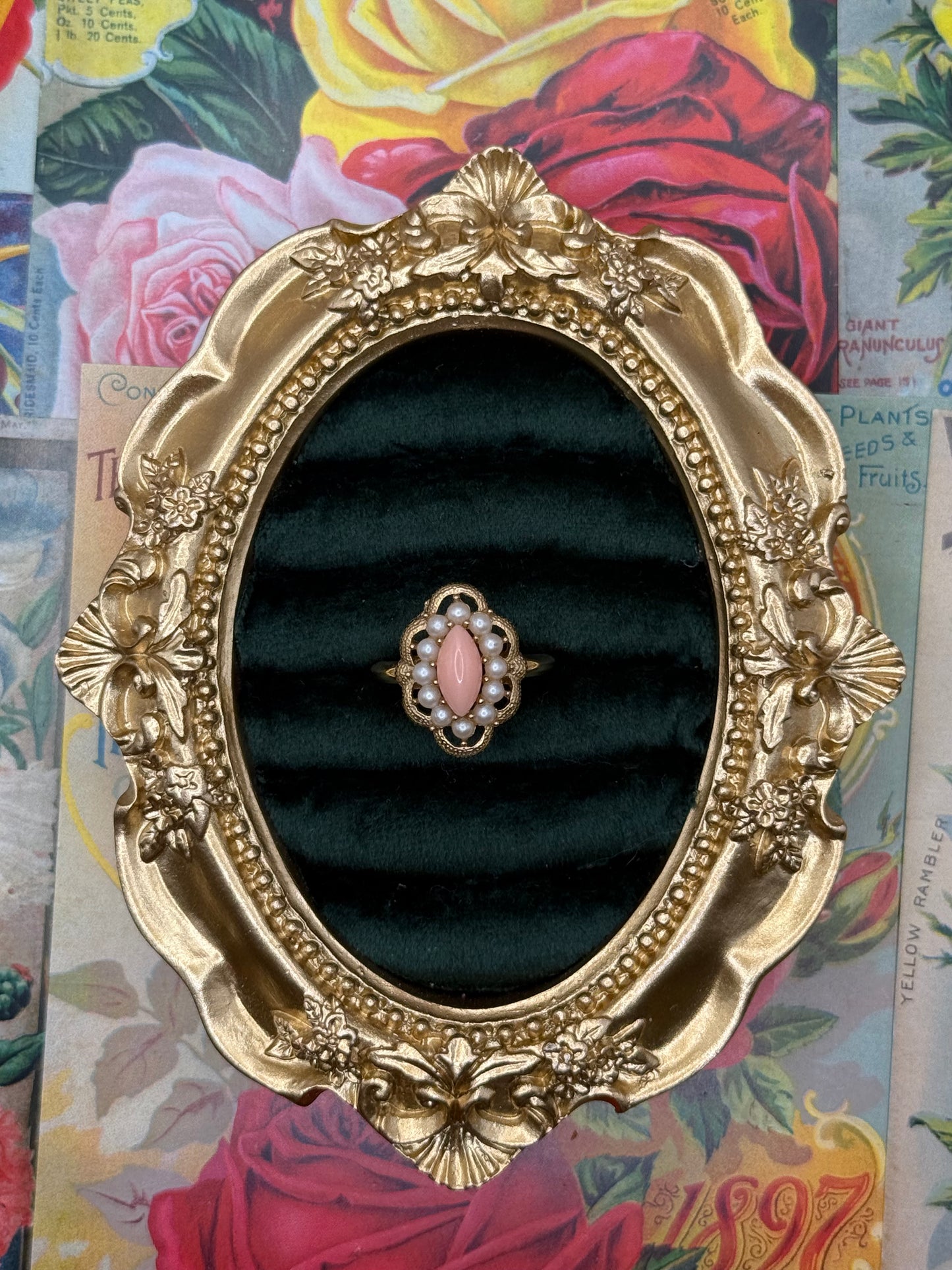 Vintage Gold Tone Avon Ring Size 6.75