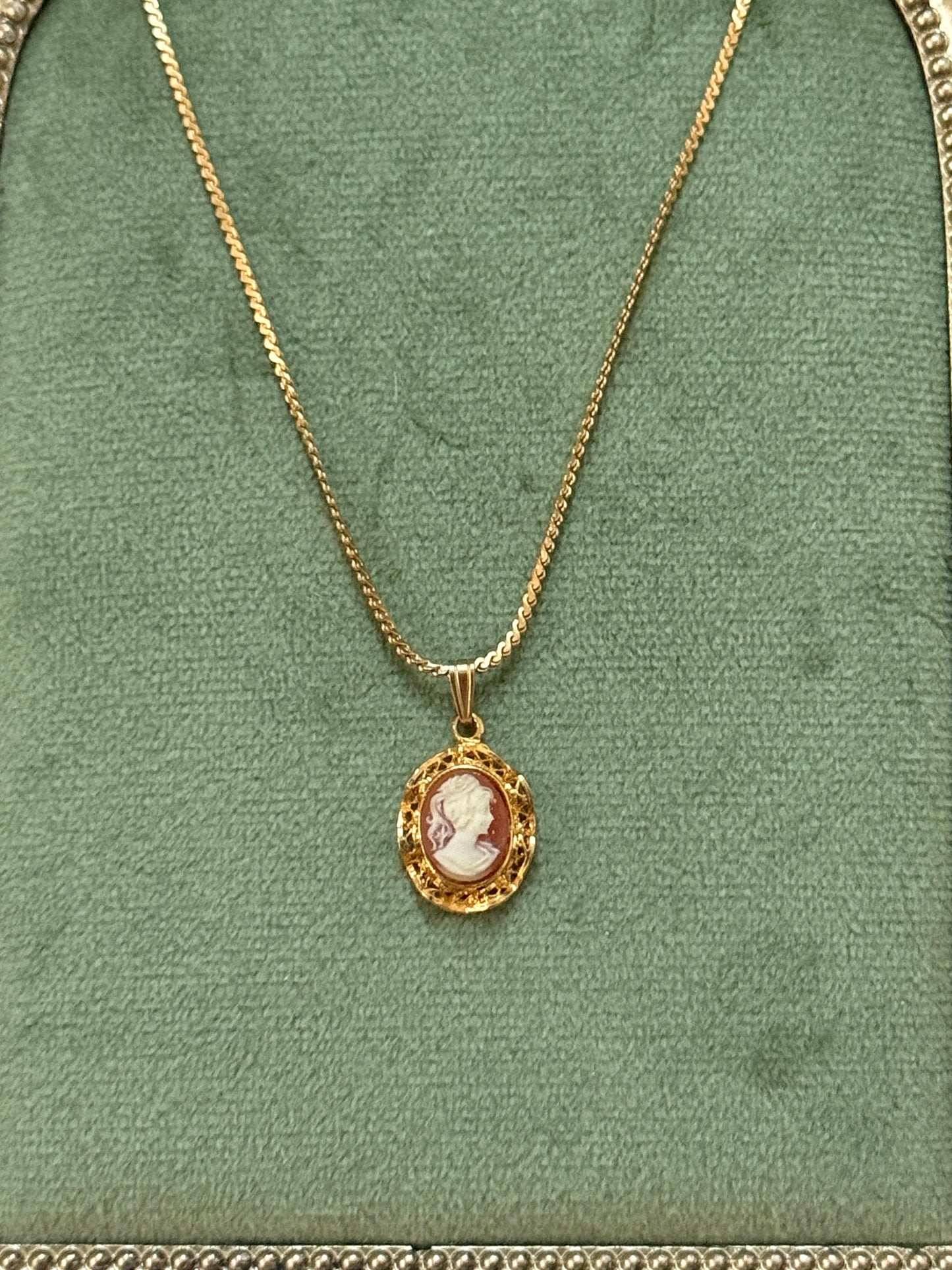 Vintage Gold Tone Cameo Necklace