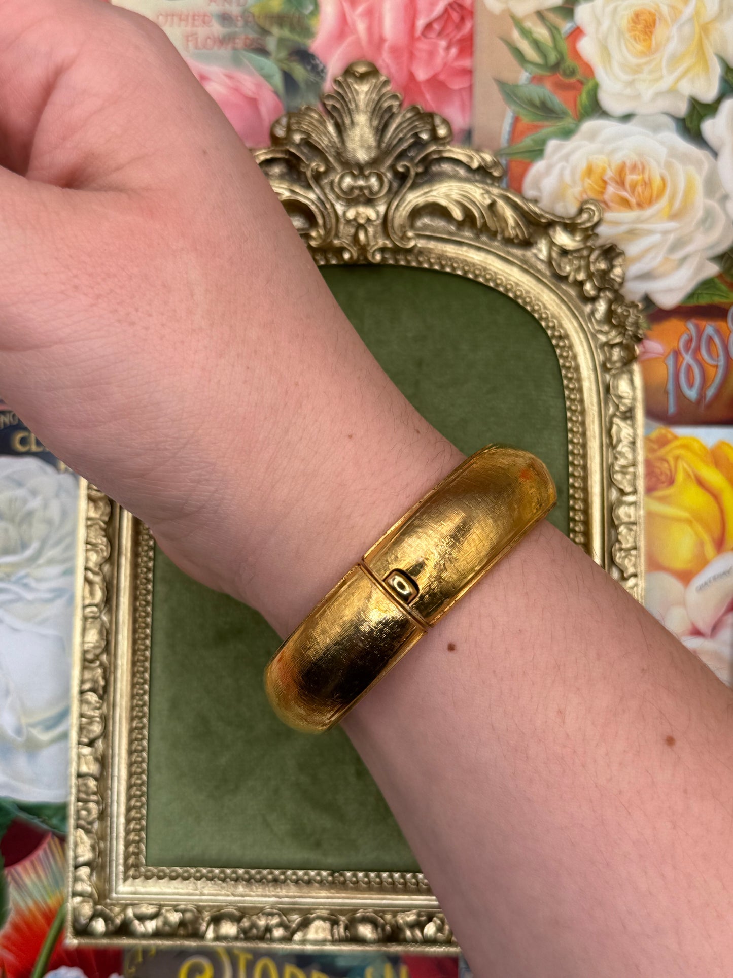 Vintage Gold Tone Hinge Cuff Bangle Bracelet