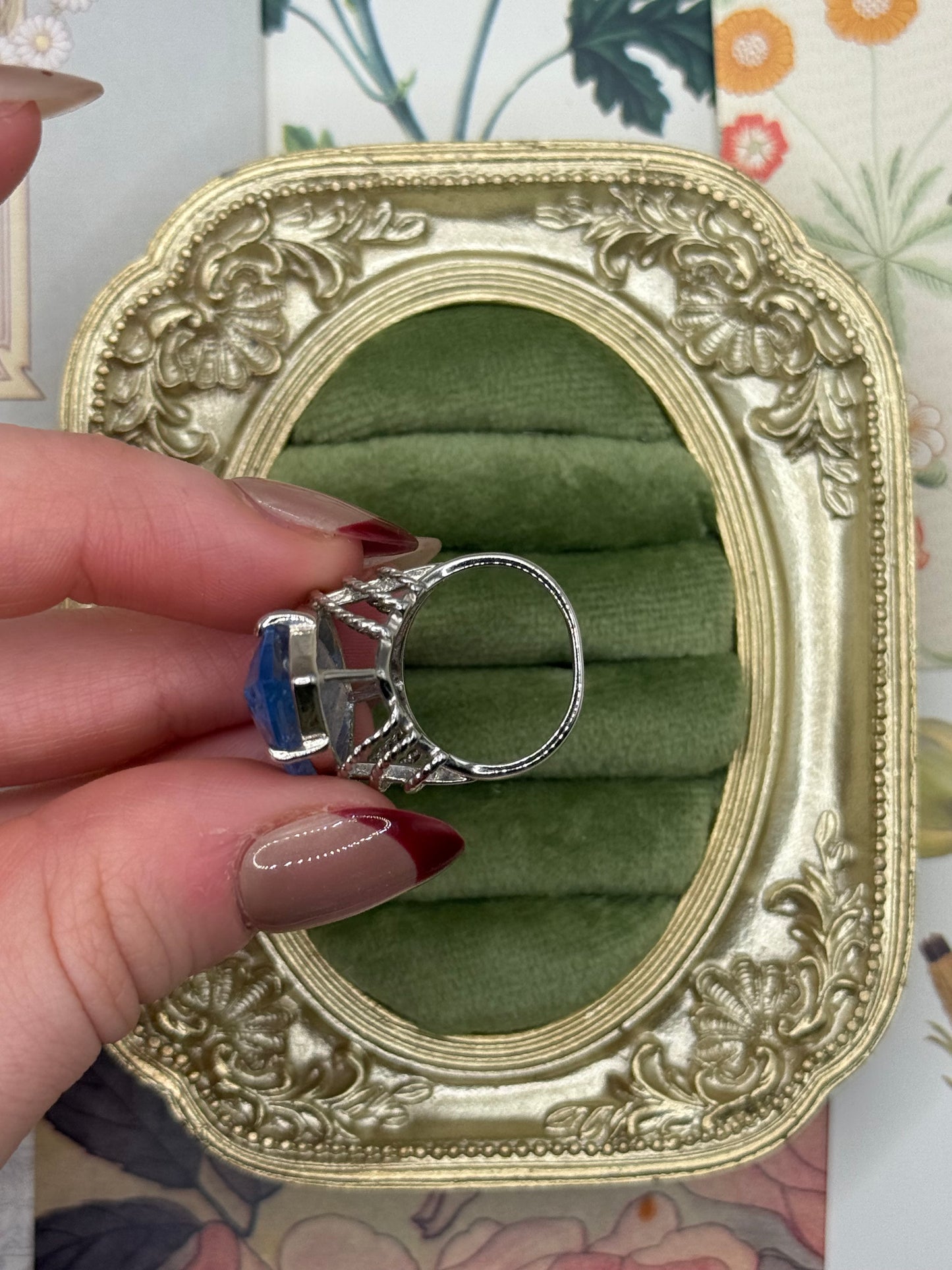 Vintage Silver Tone Old Stock Gemstone Ring Size 5.5